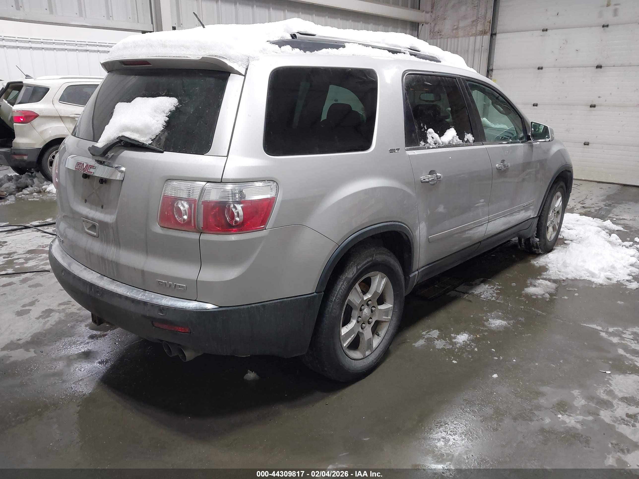 GMC ACADIA image 4