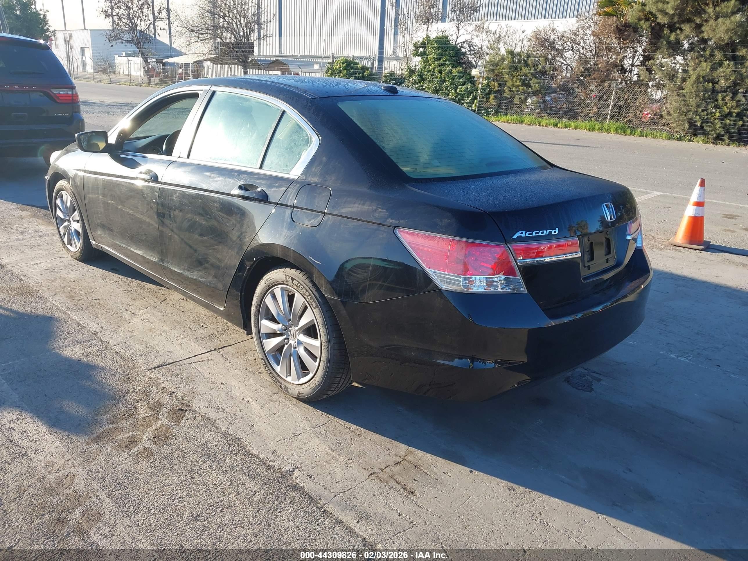 HONDA ACCORD image 3