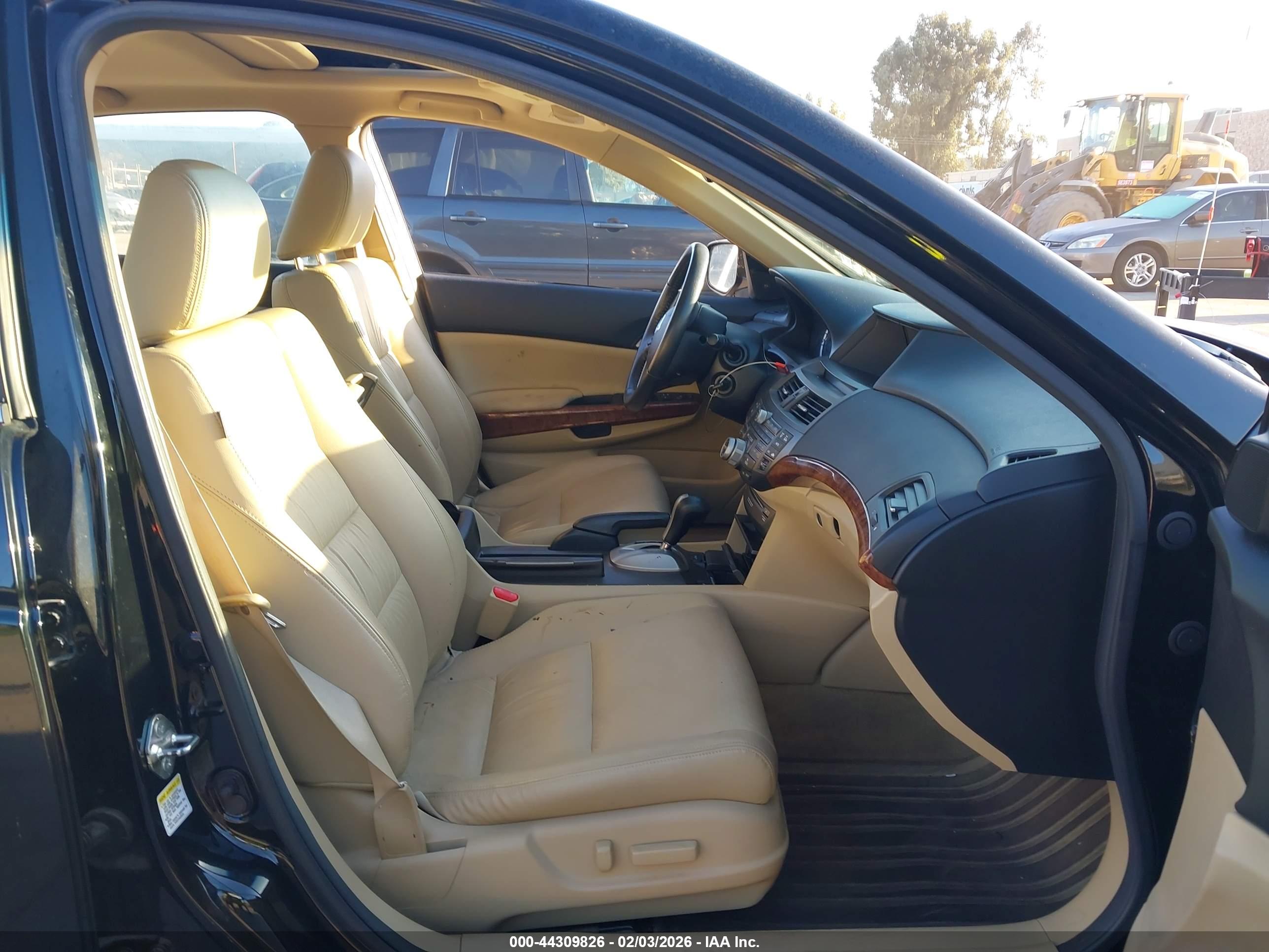 HONDA ACCORD image 5