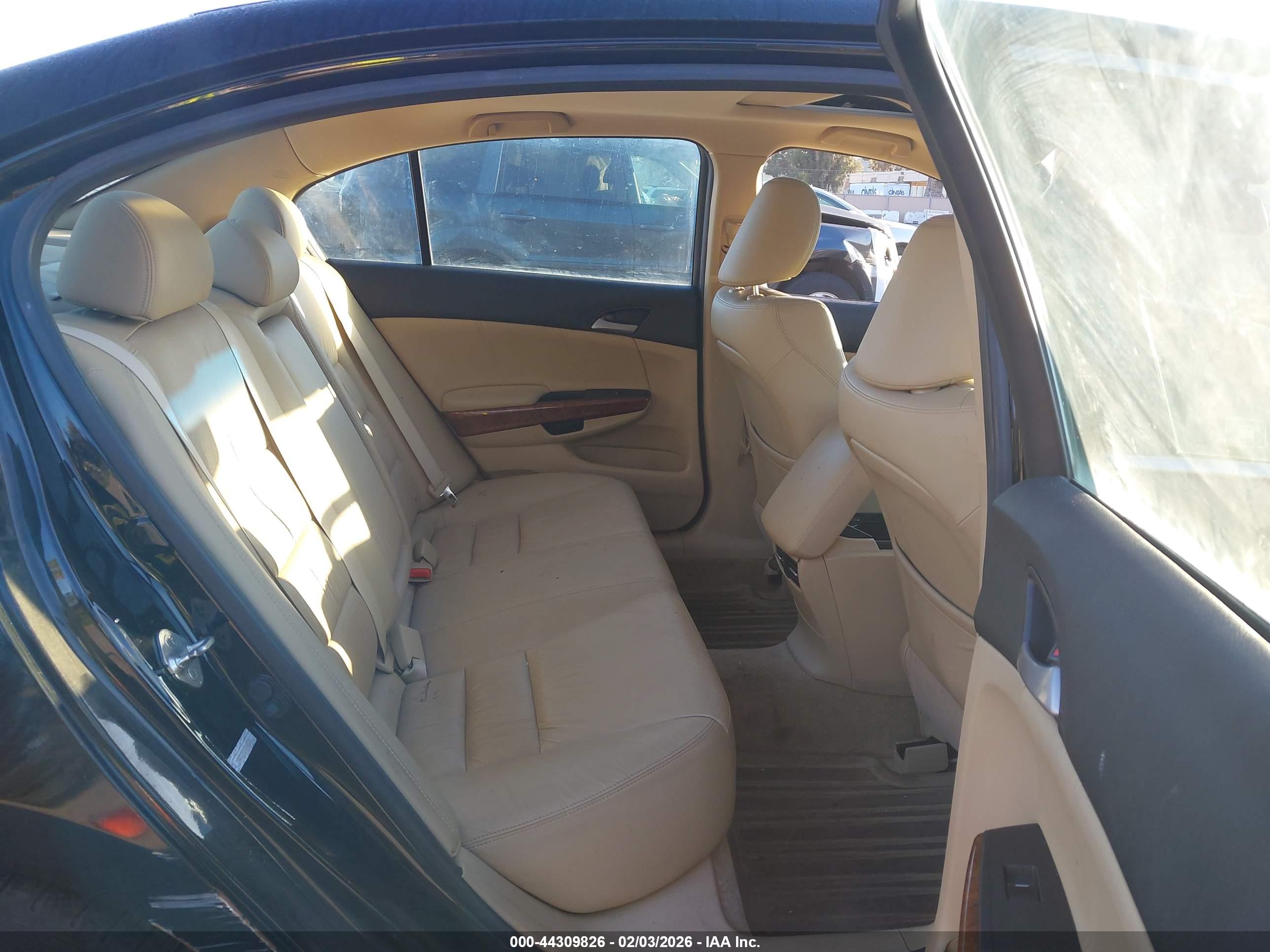 HONDA ACCORD image 8