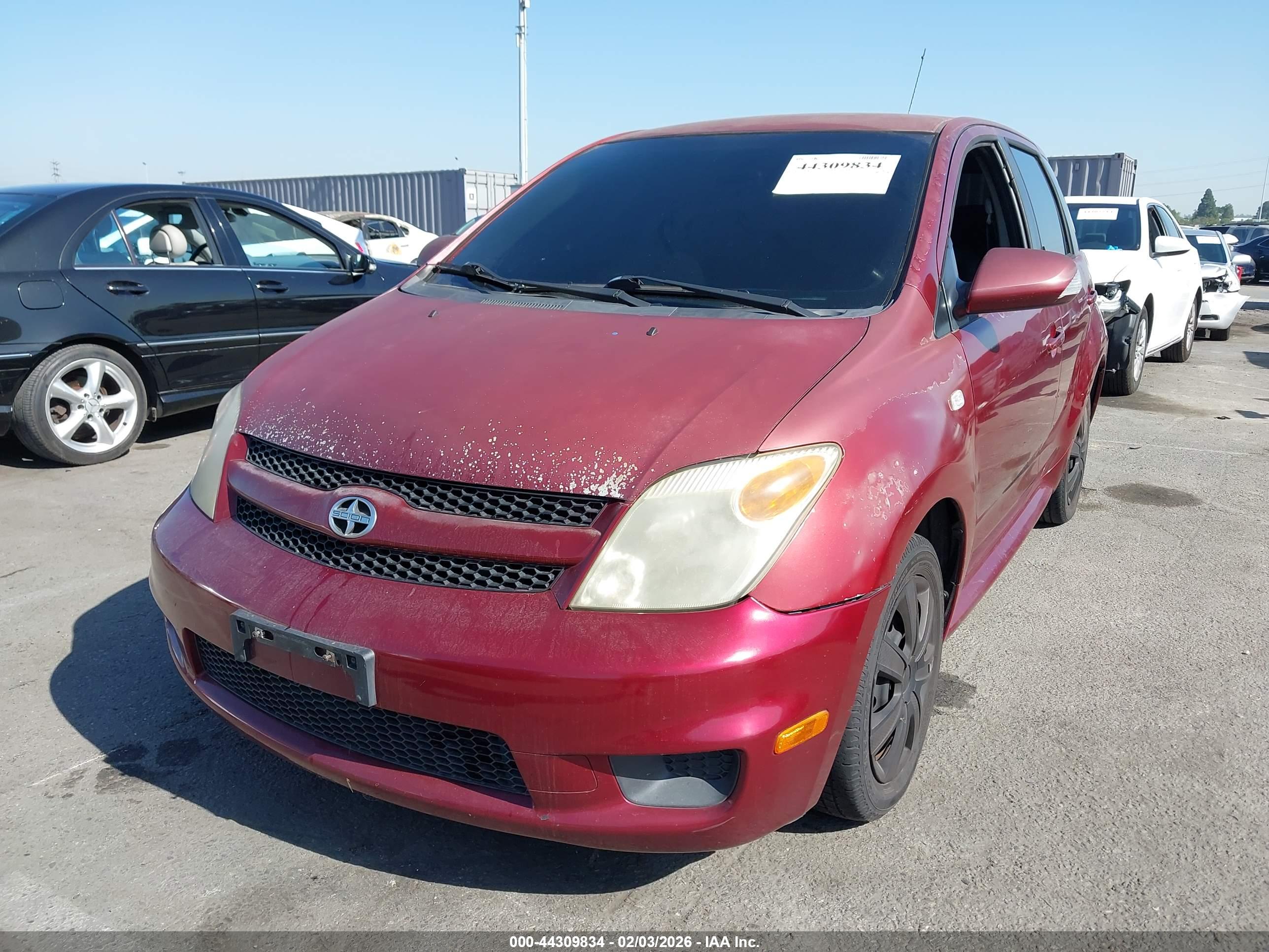 SCION XA image 2