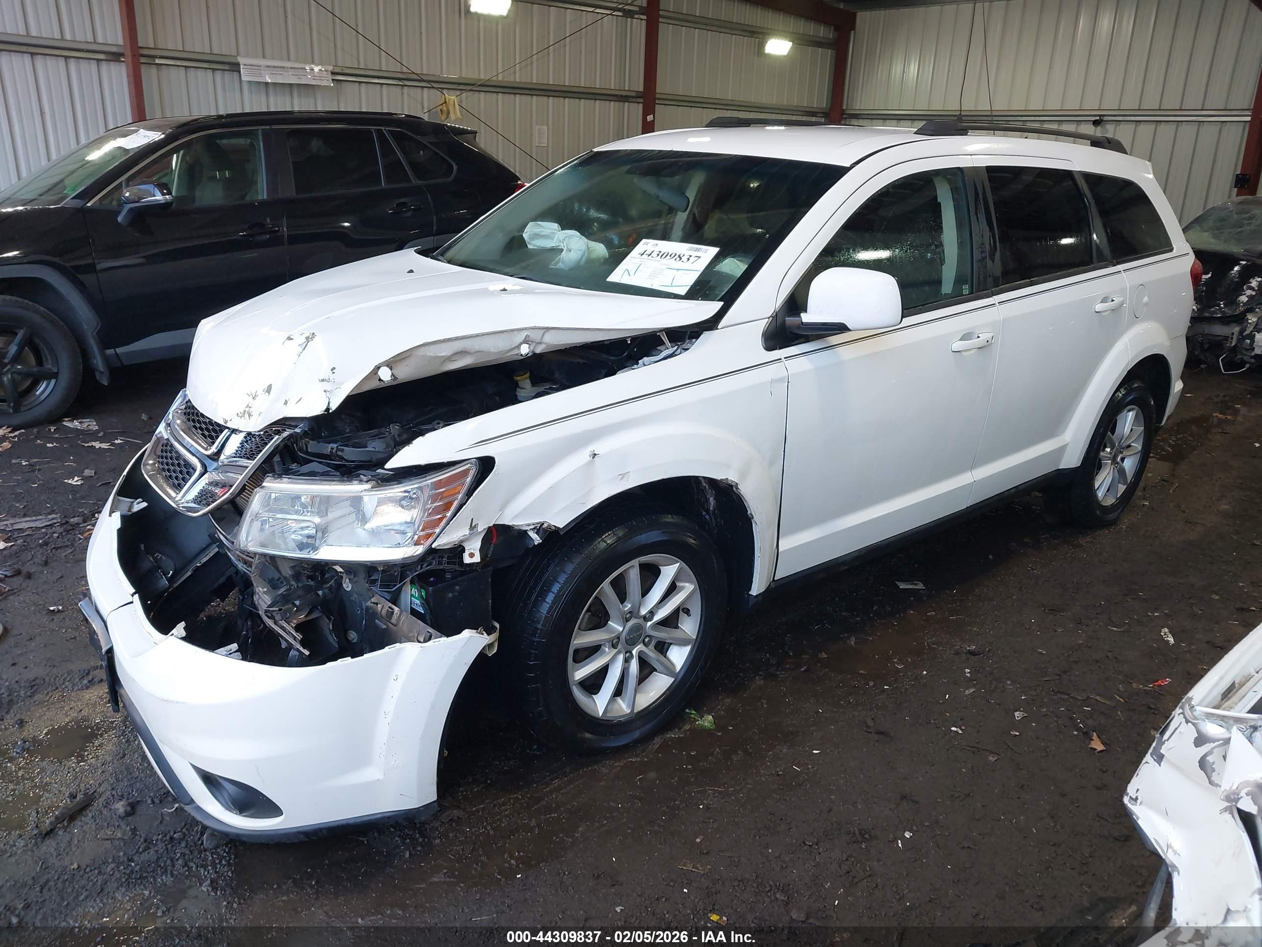 DODGE JOURNEY image 2