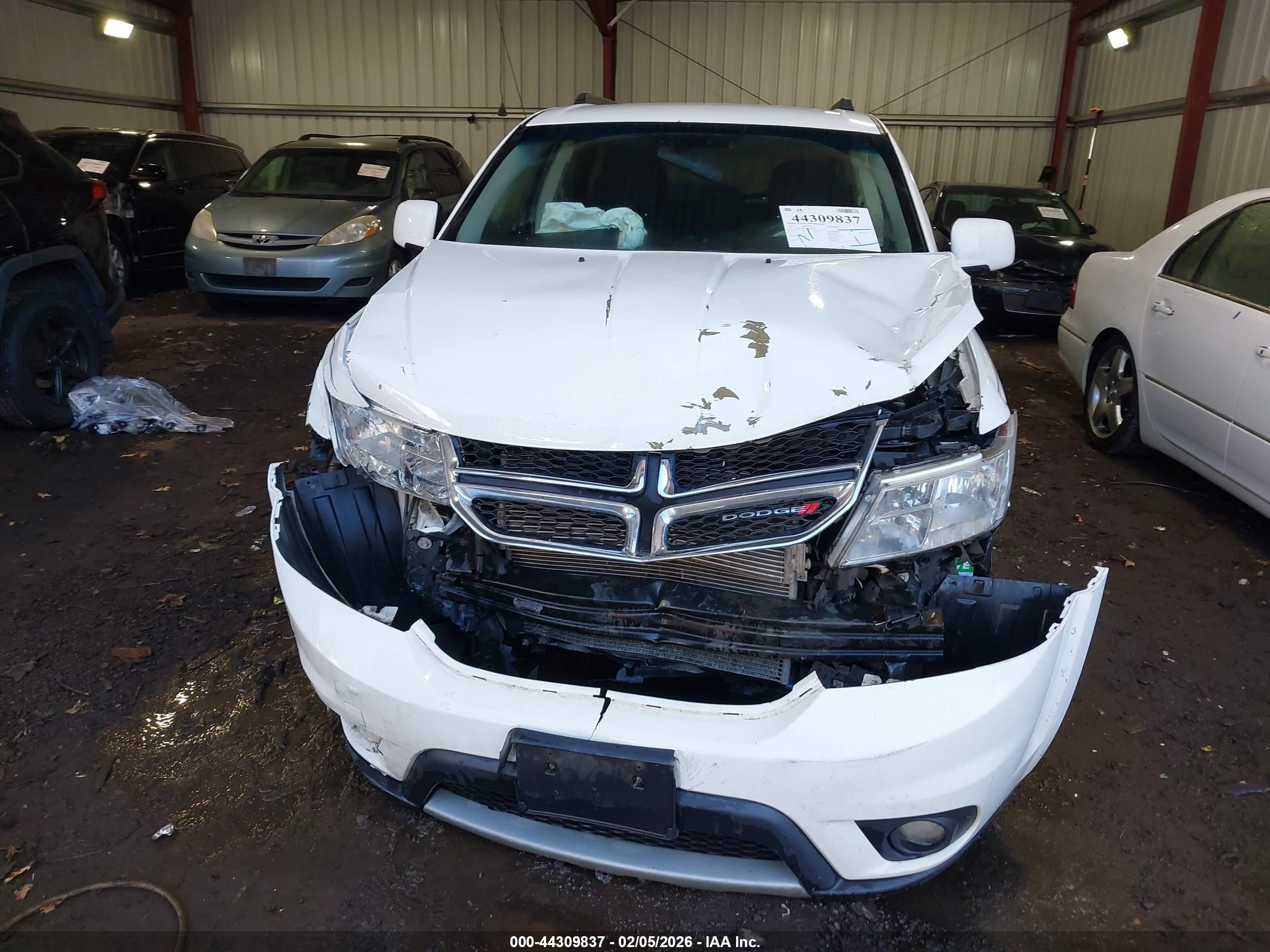 DODGE JOURNEY image 6