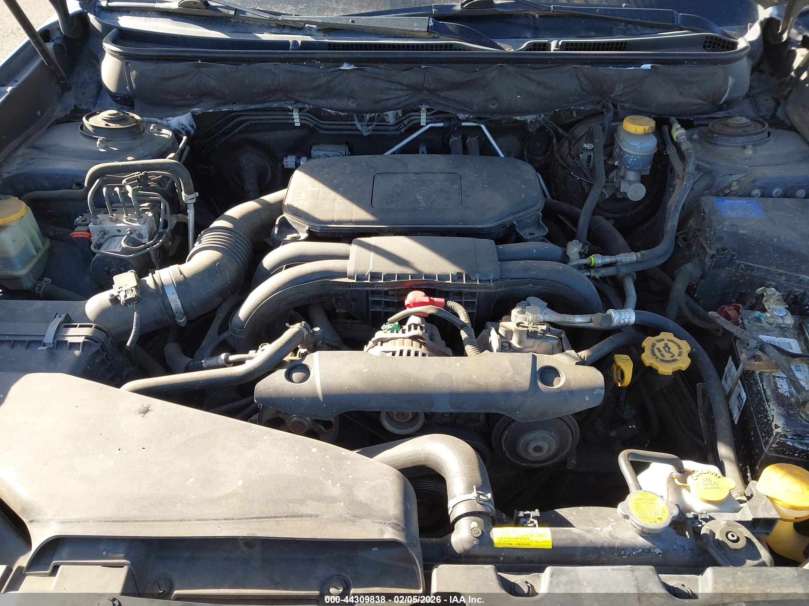 SUBARU OUTBACK image 10