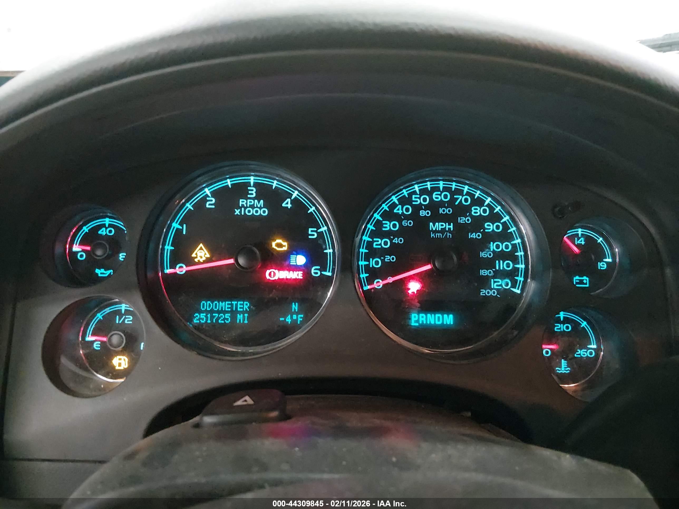 CHEVROLET TAHOE image 7