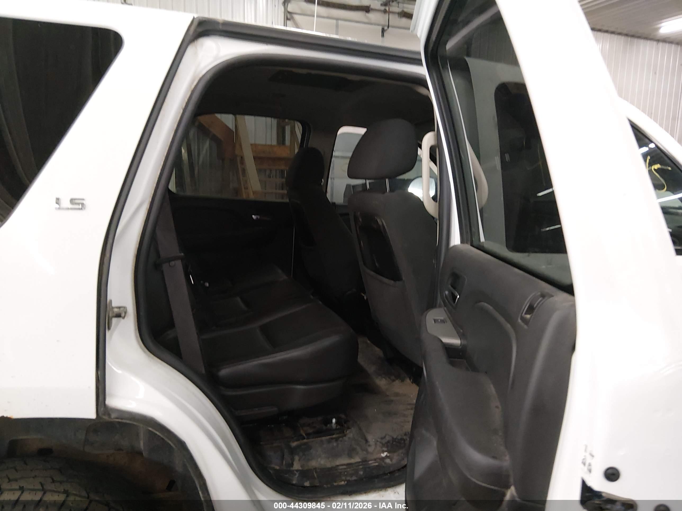 CHEVROLET TAHOE image 8