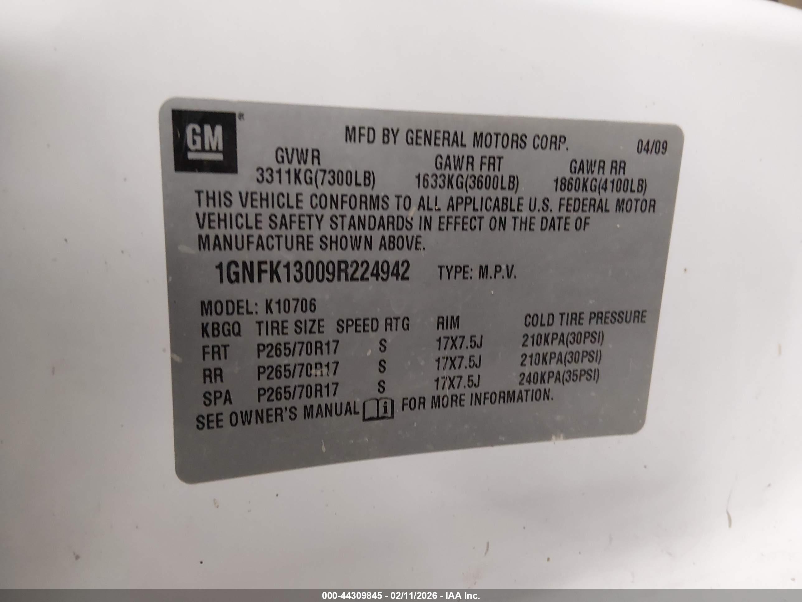 CHEVROLET TAHOE image 9