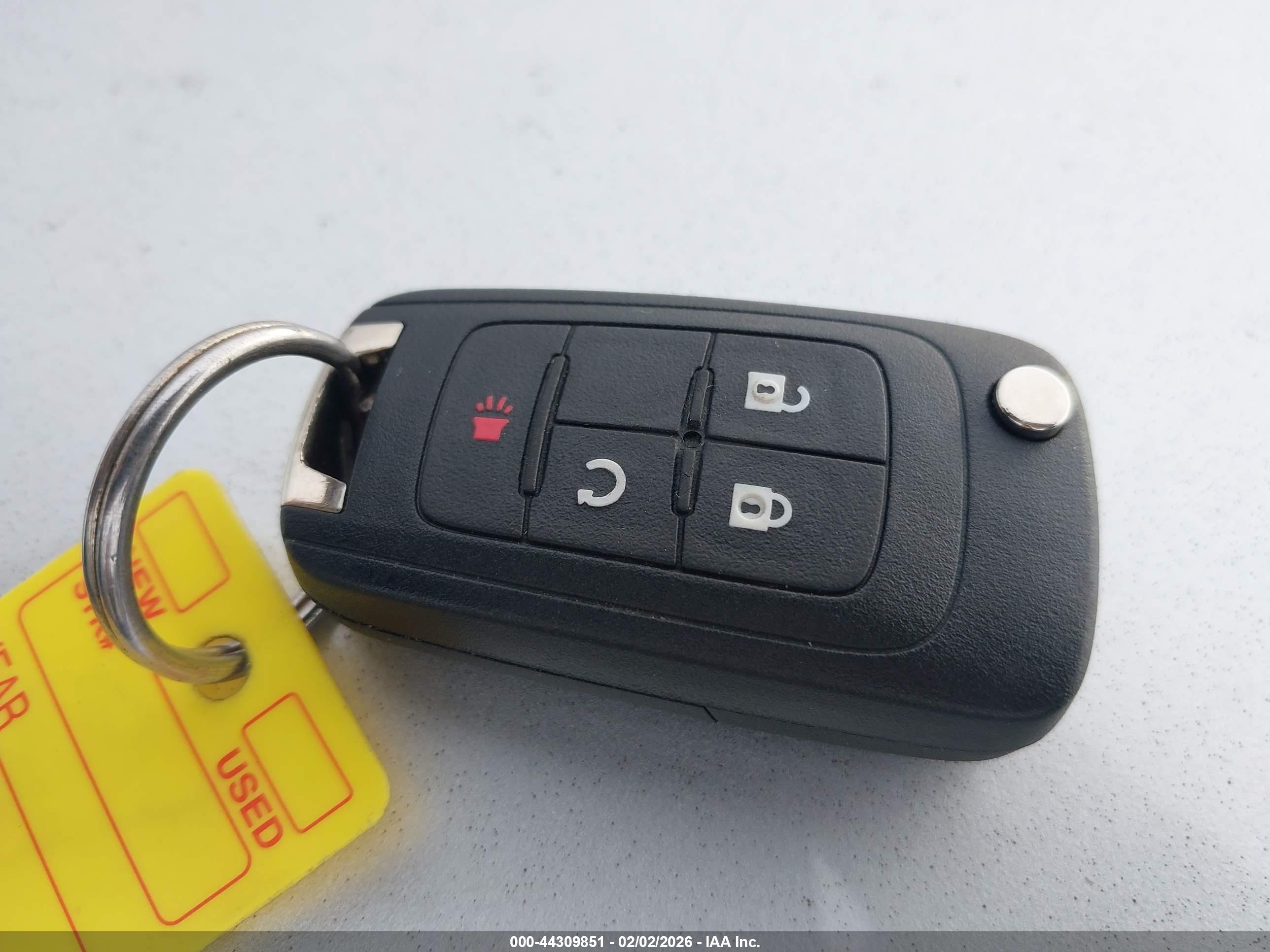 CHEVROLET EQUINOX image 11
