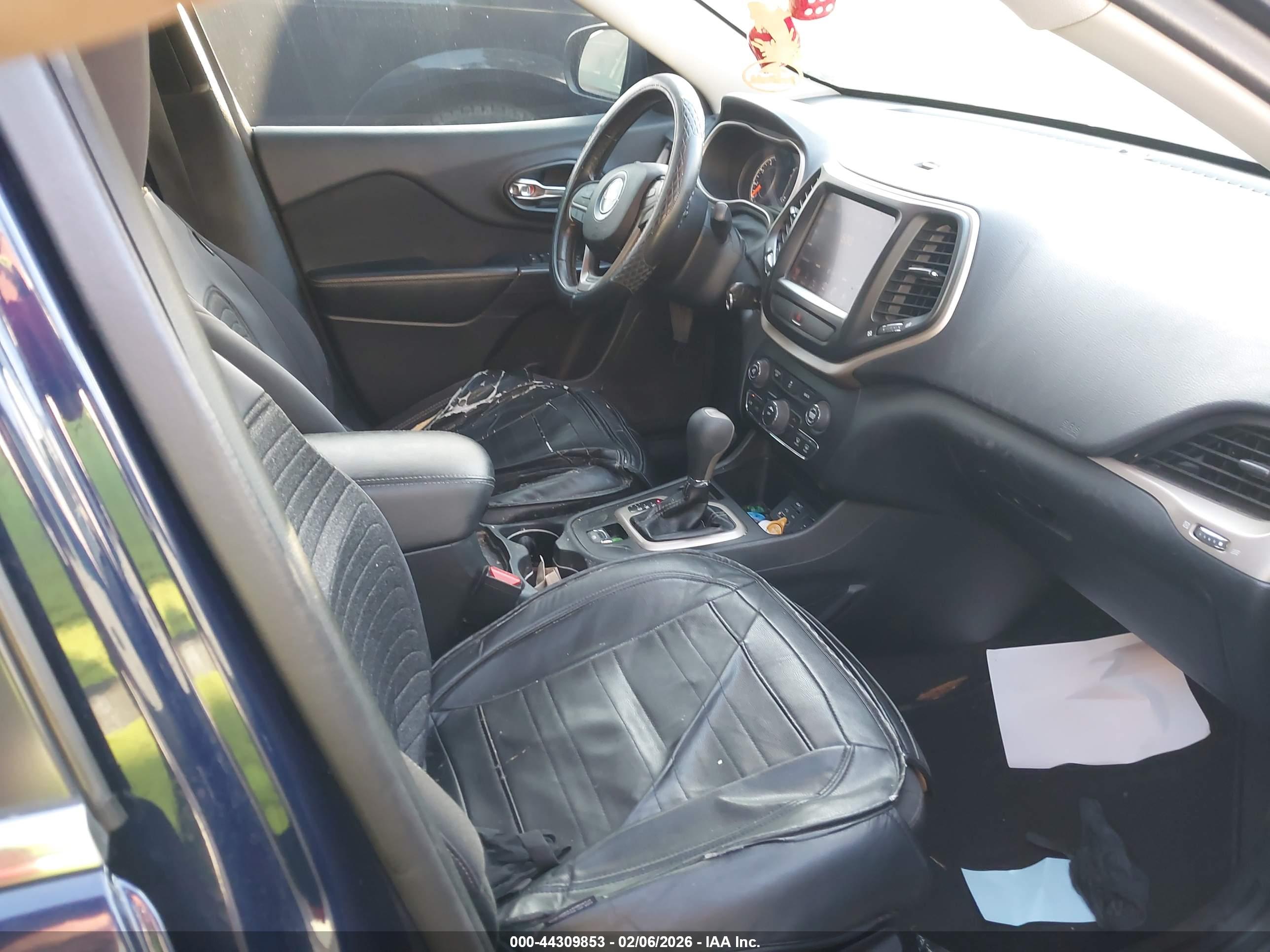 JEEP CHEROKEE image 5