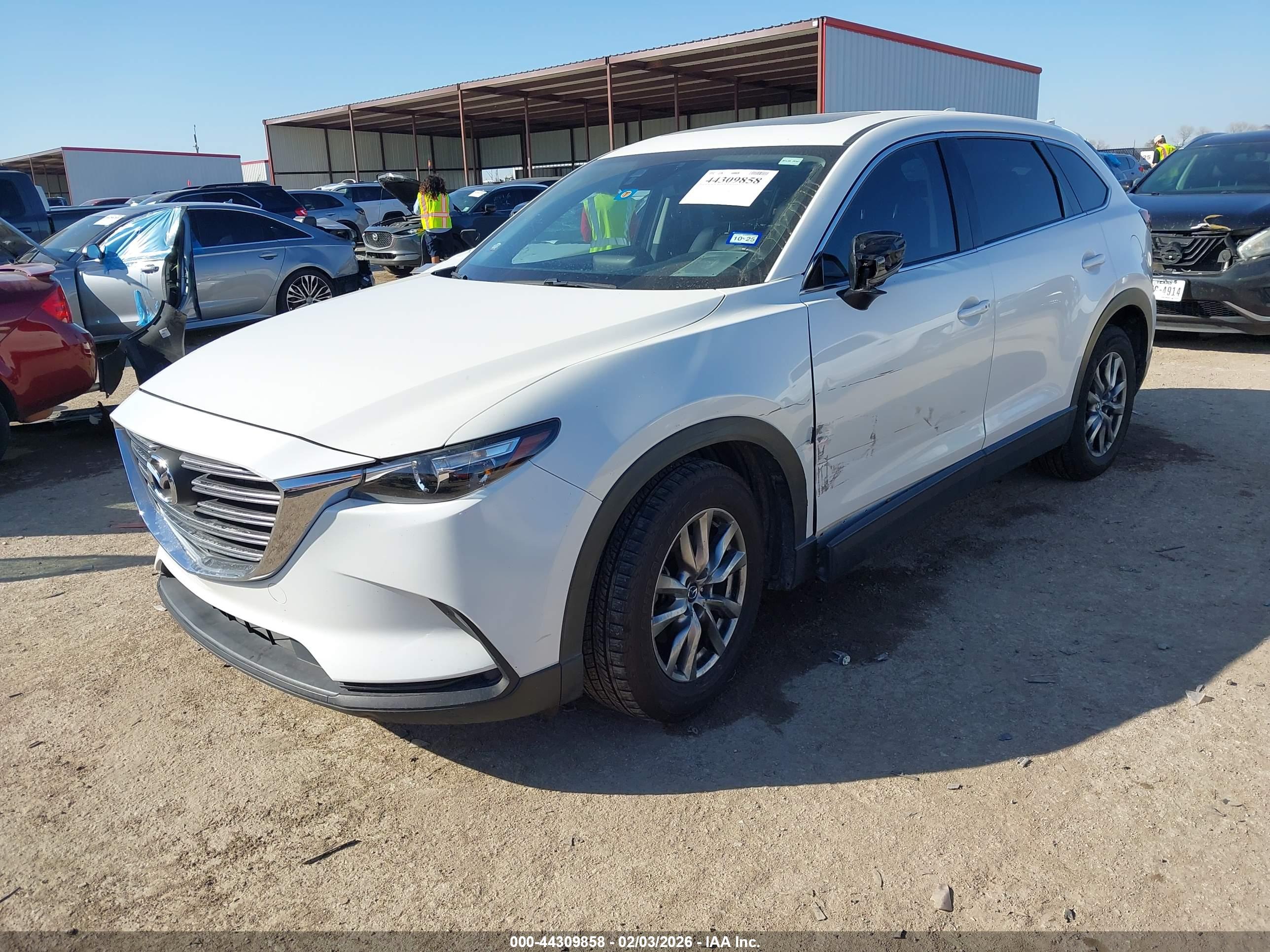 MAZDA CX-9 image 2