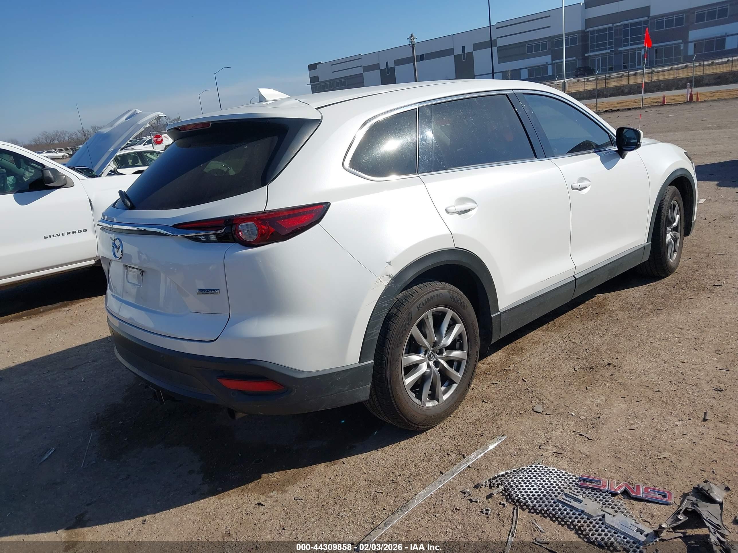 MAZDA CX-9 image 4