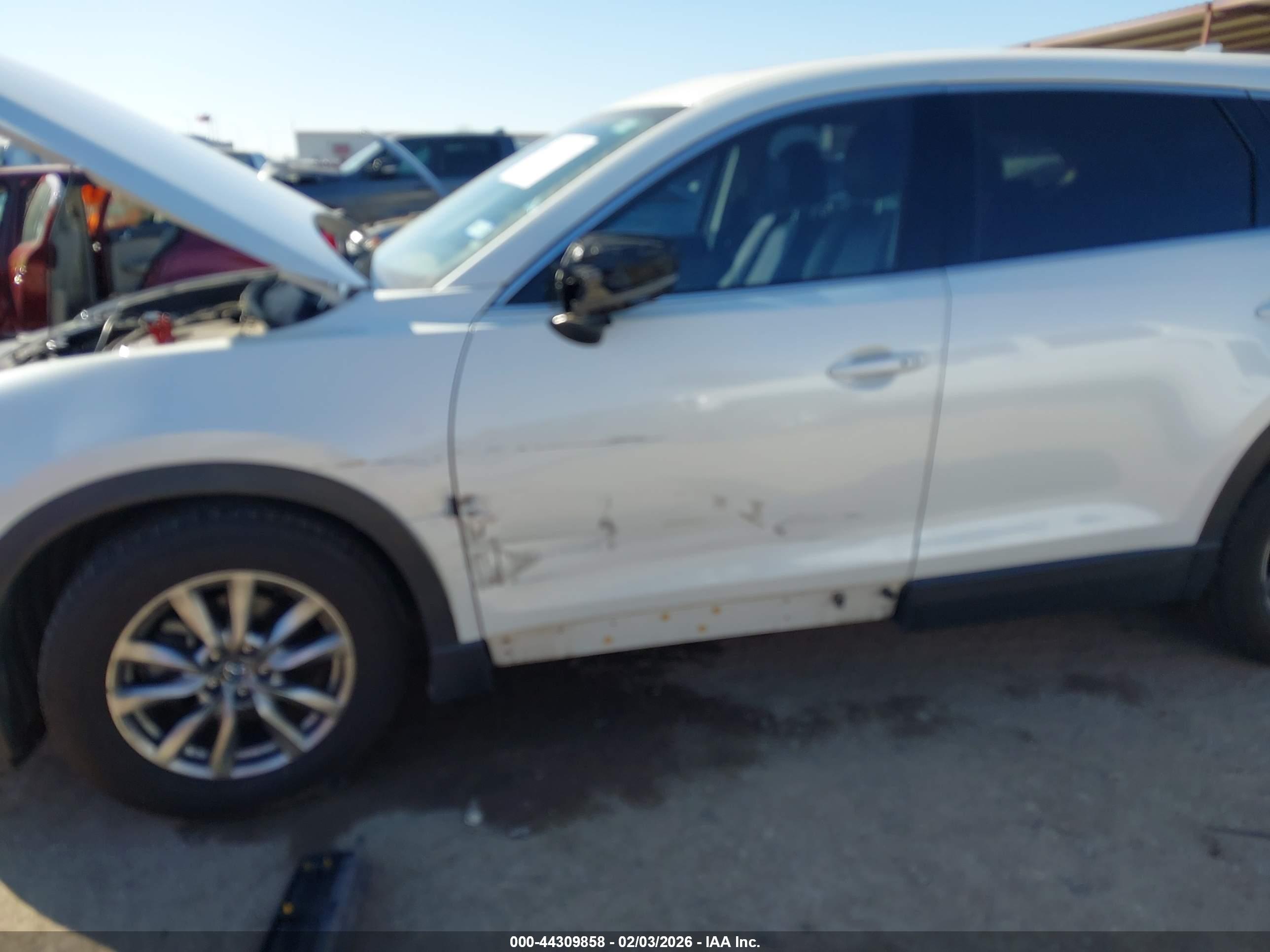 MAZDA CX-9 image 6