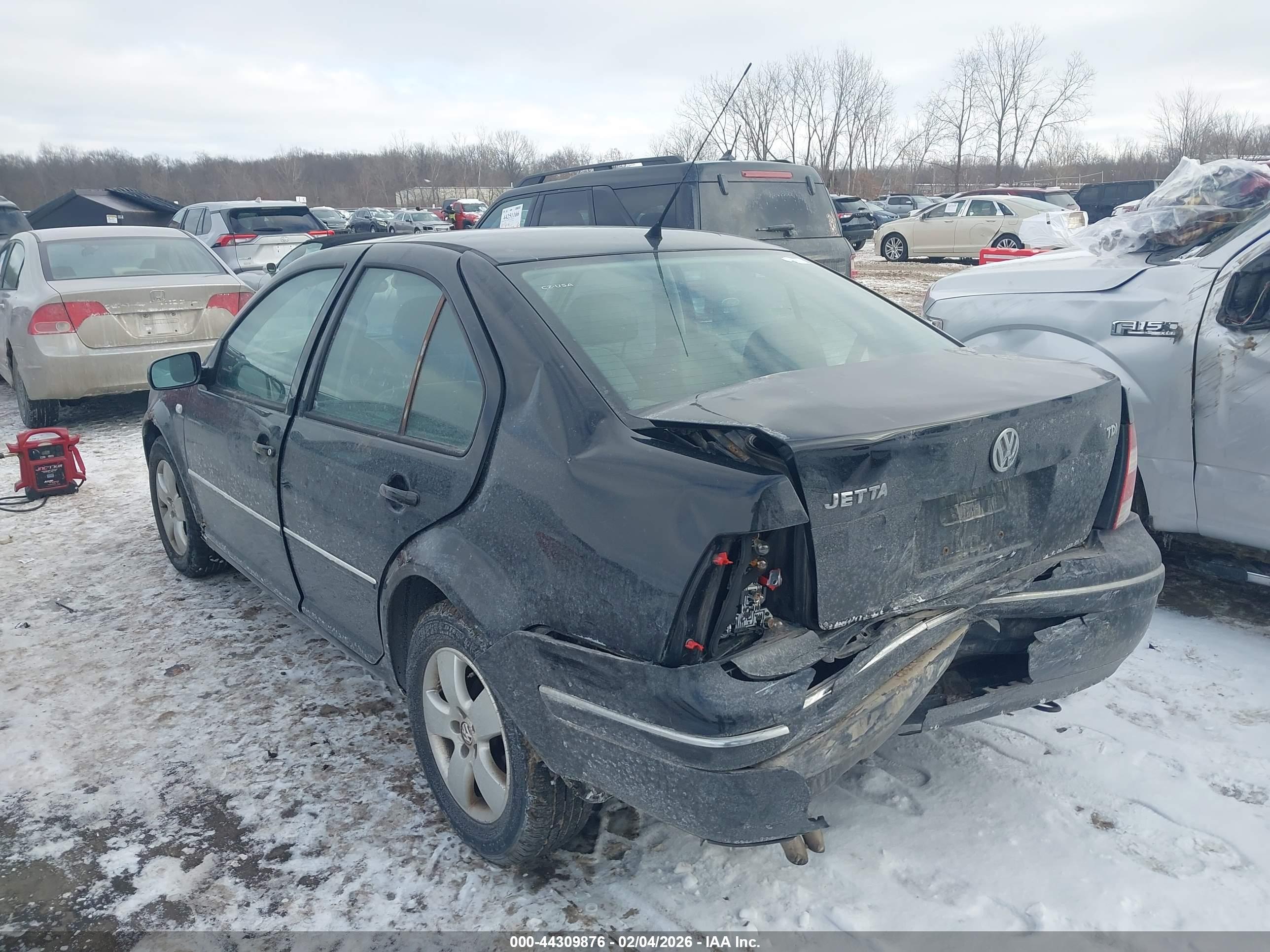 VOLKSWAGEN JETTA image 3
