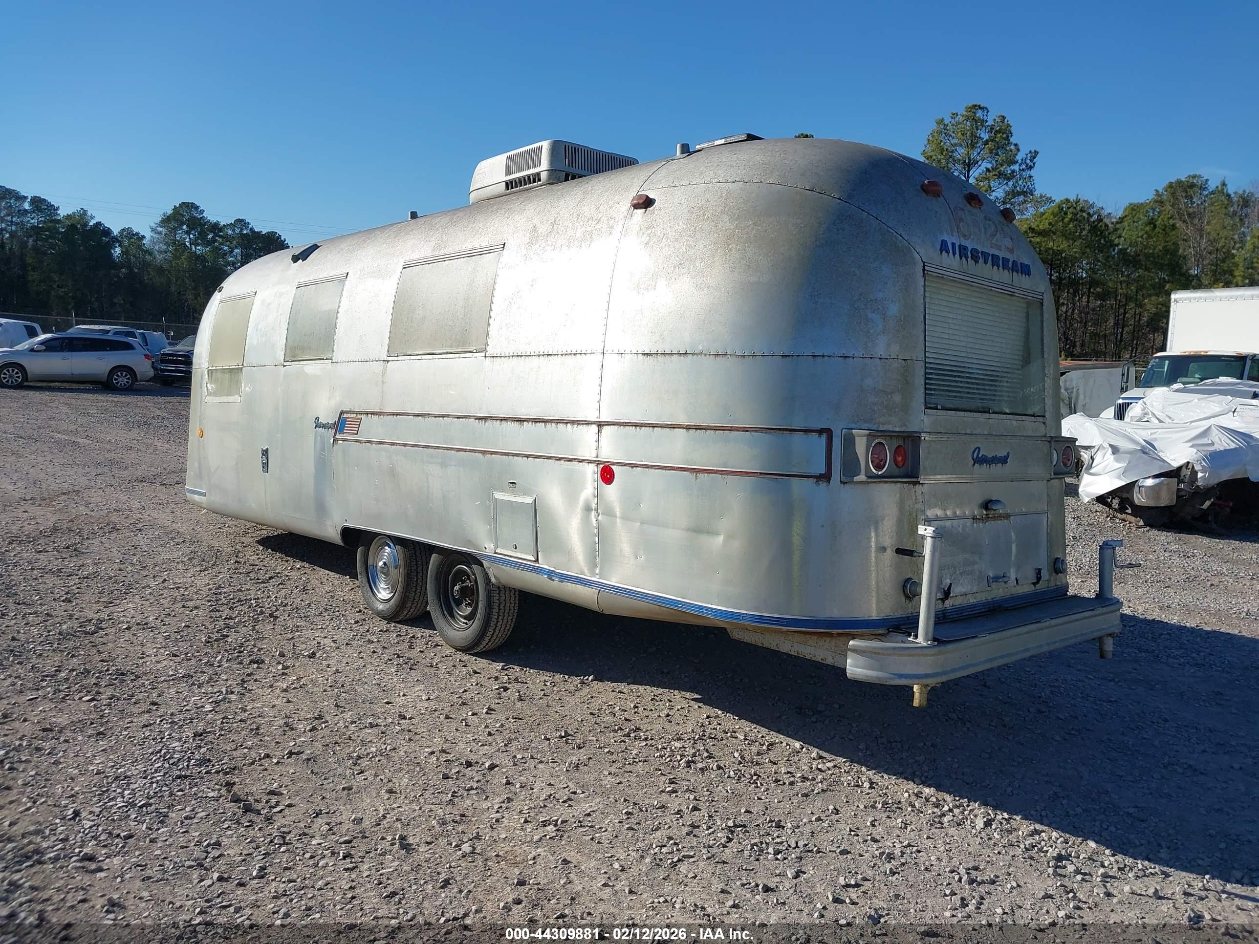 AIRSTREAM TRAVEL image 3