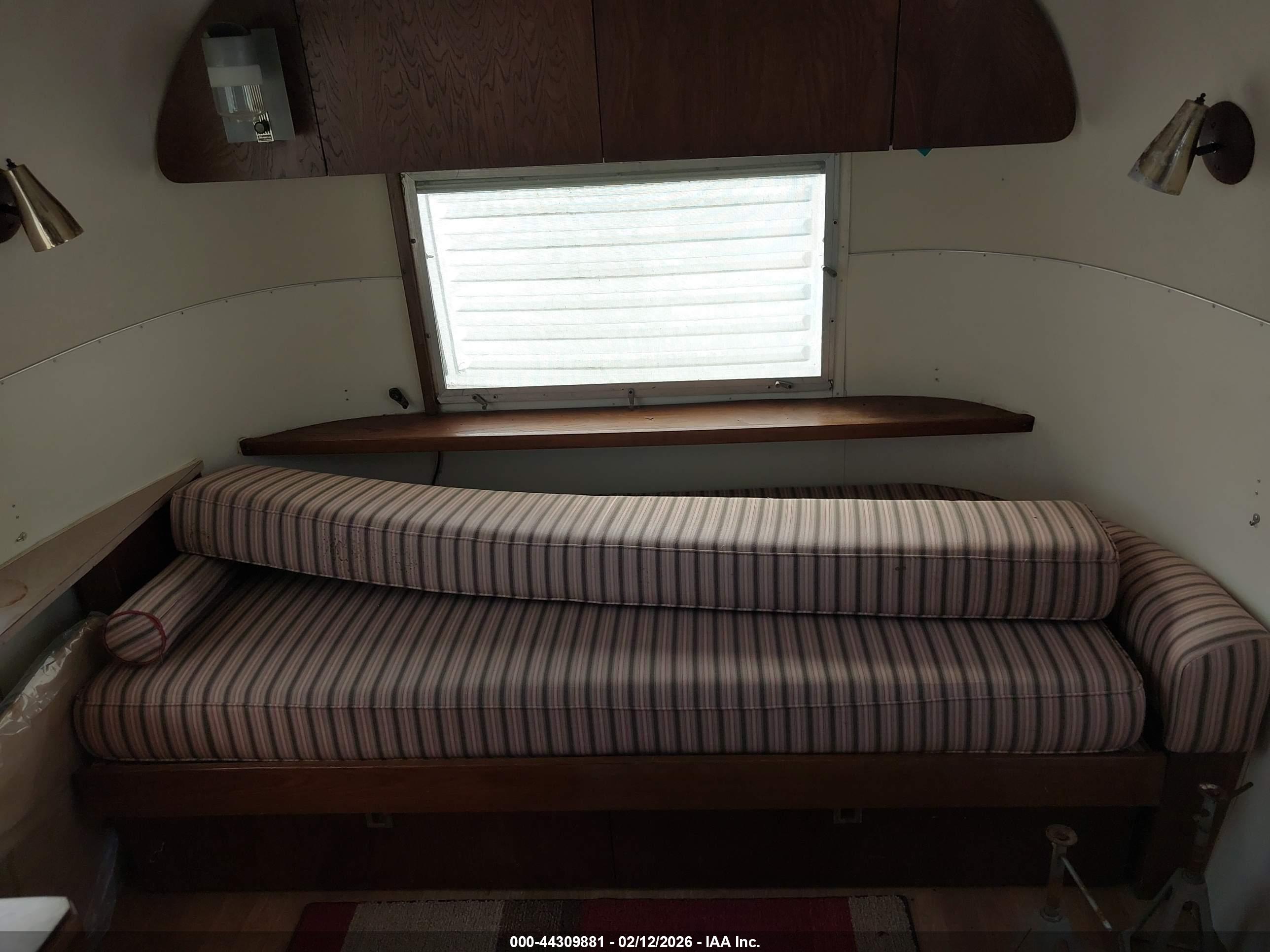 AIRSTREAM TRAVEL image 5