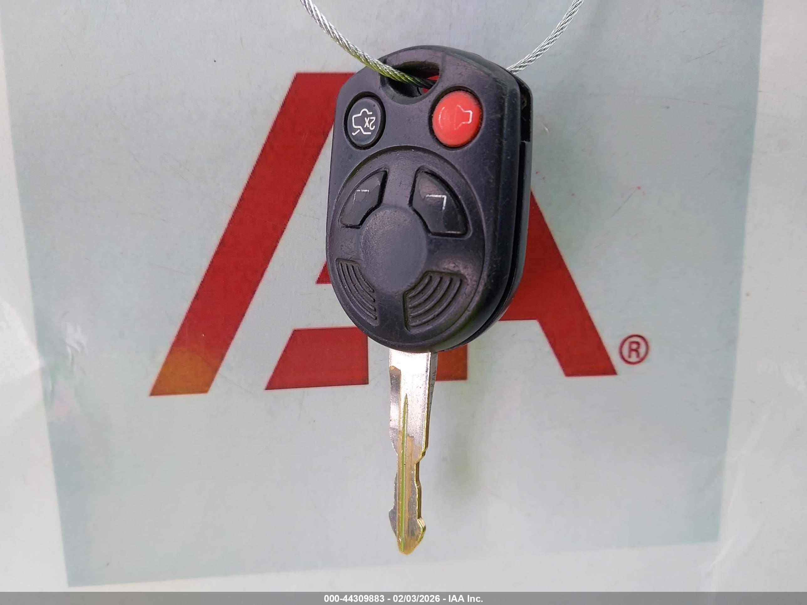 FORD FUSION image 11