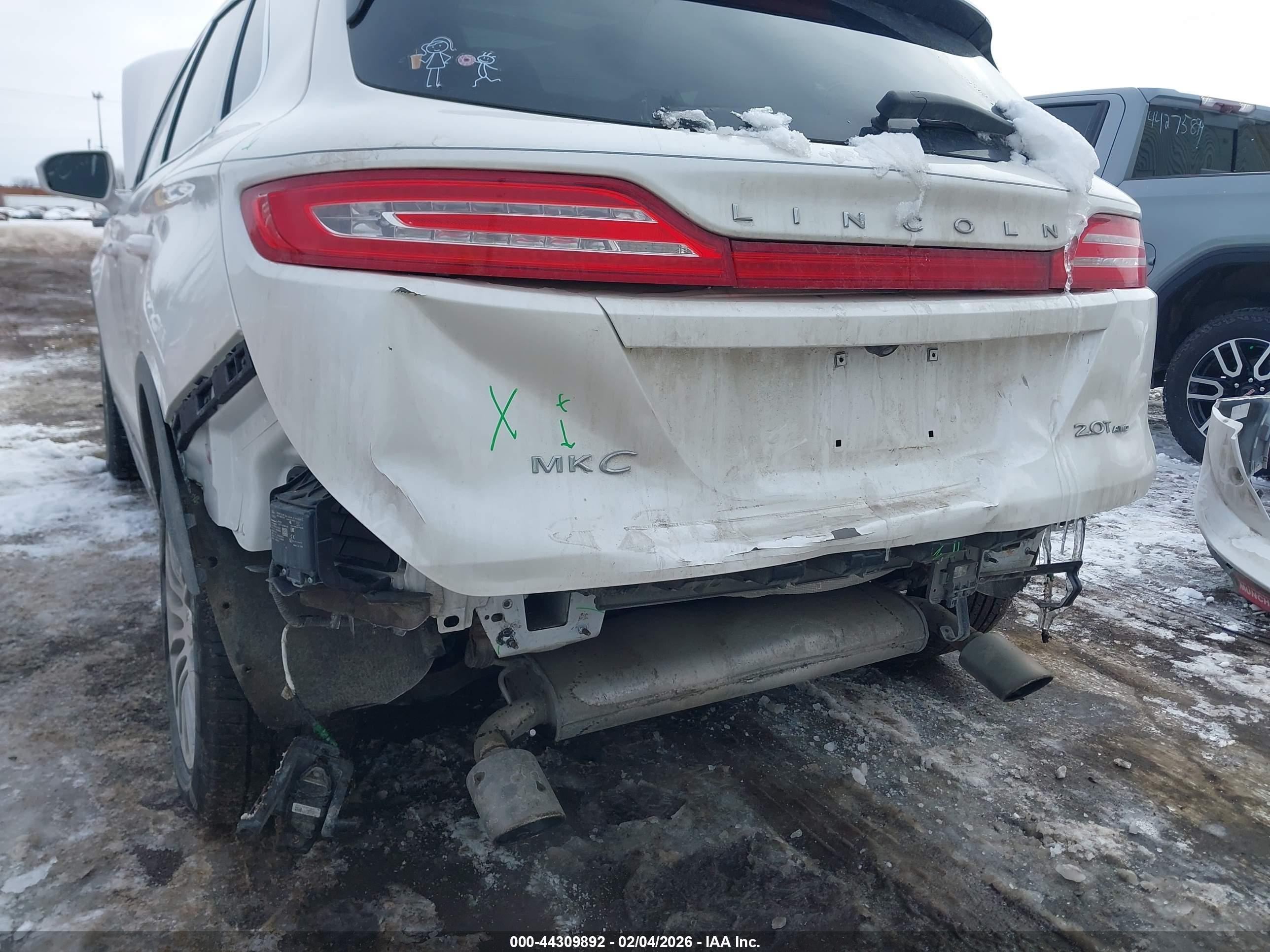 LINCOLN MKC image 6