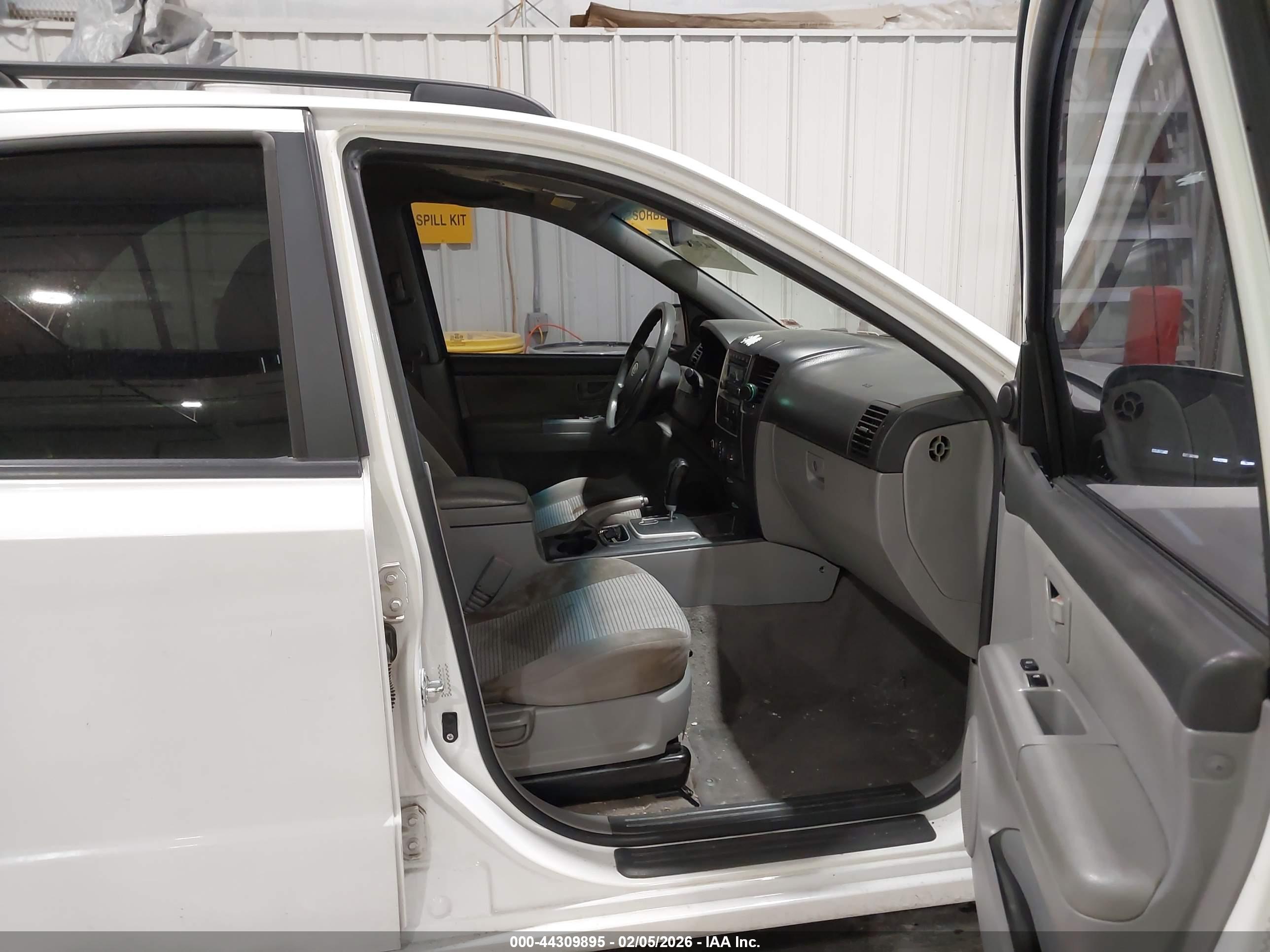 KIA SORENTO image 5