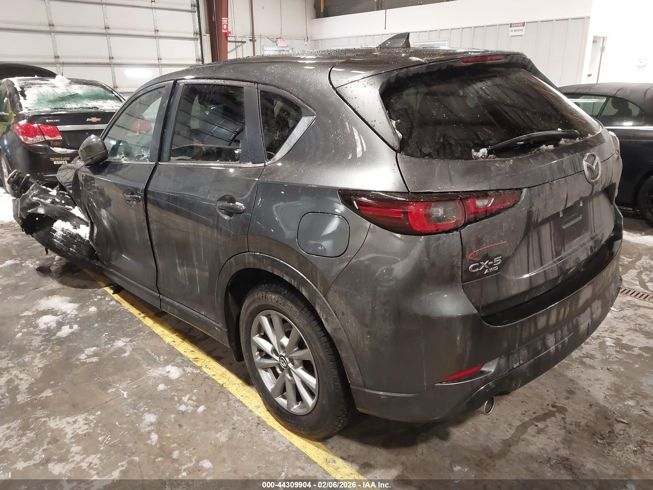 MAZDA CX-5 image 3