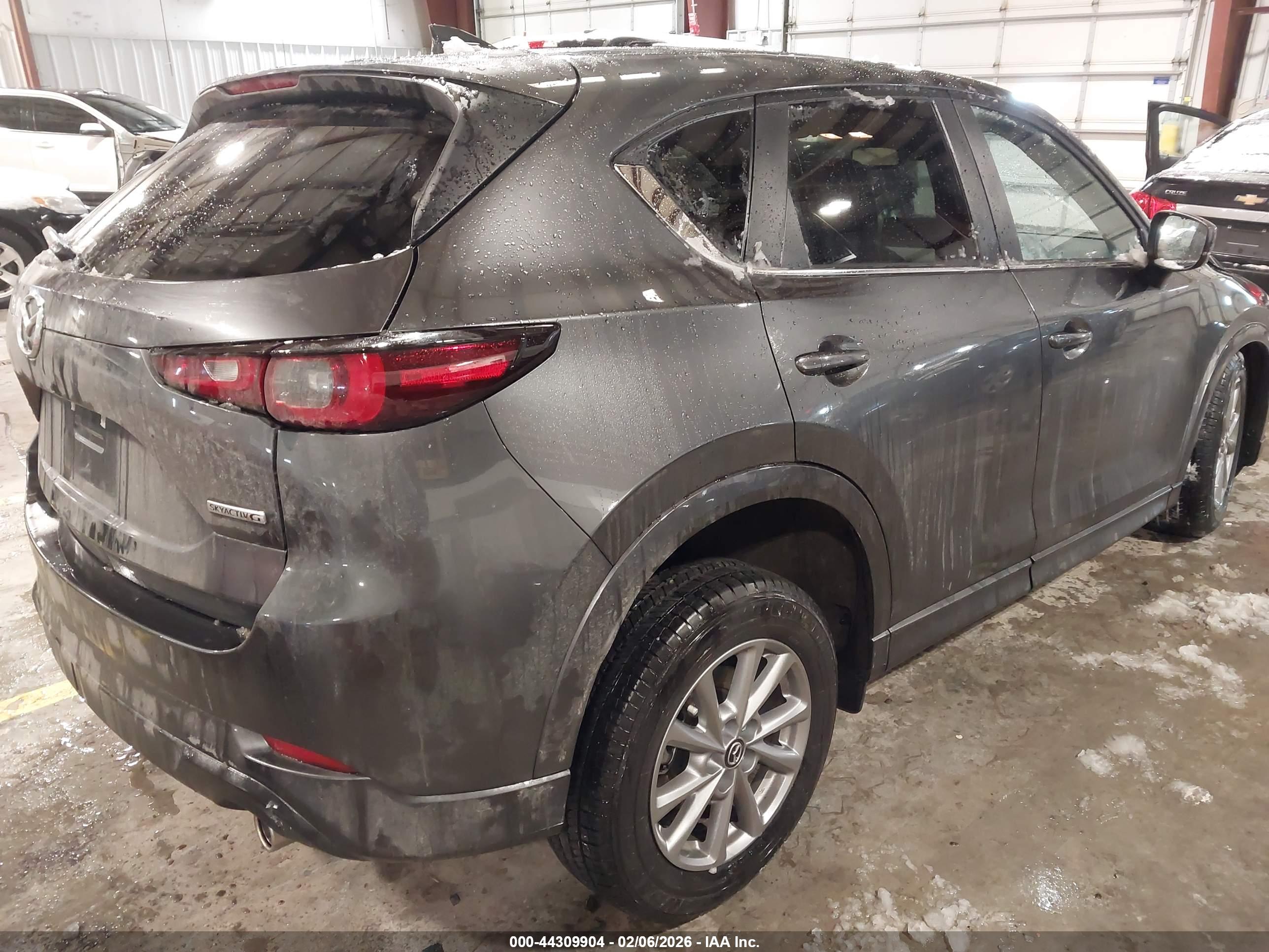 MAZDA CX-5 image 4
