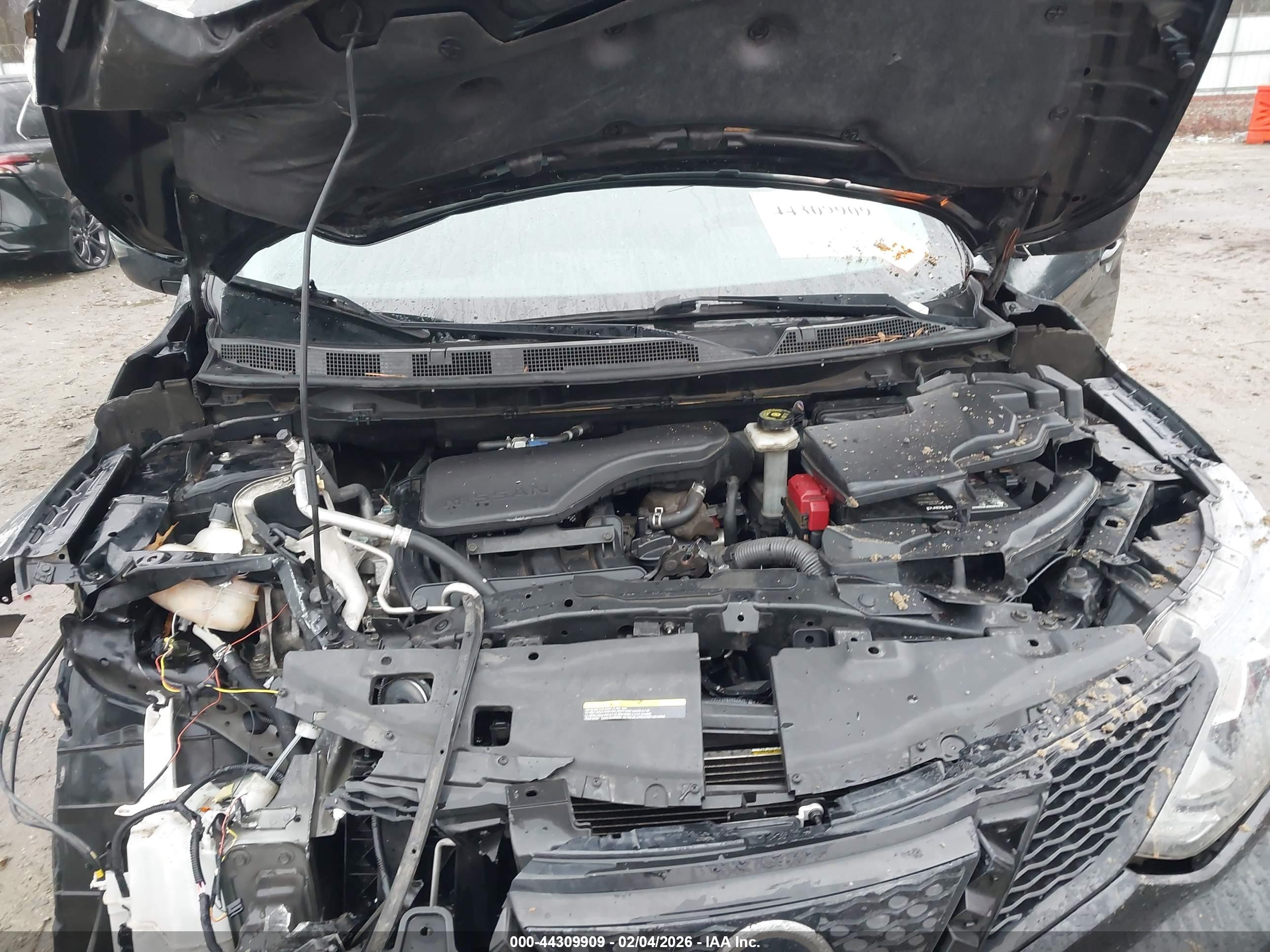NISSAN ROGUE image 10