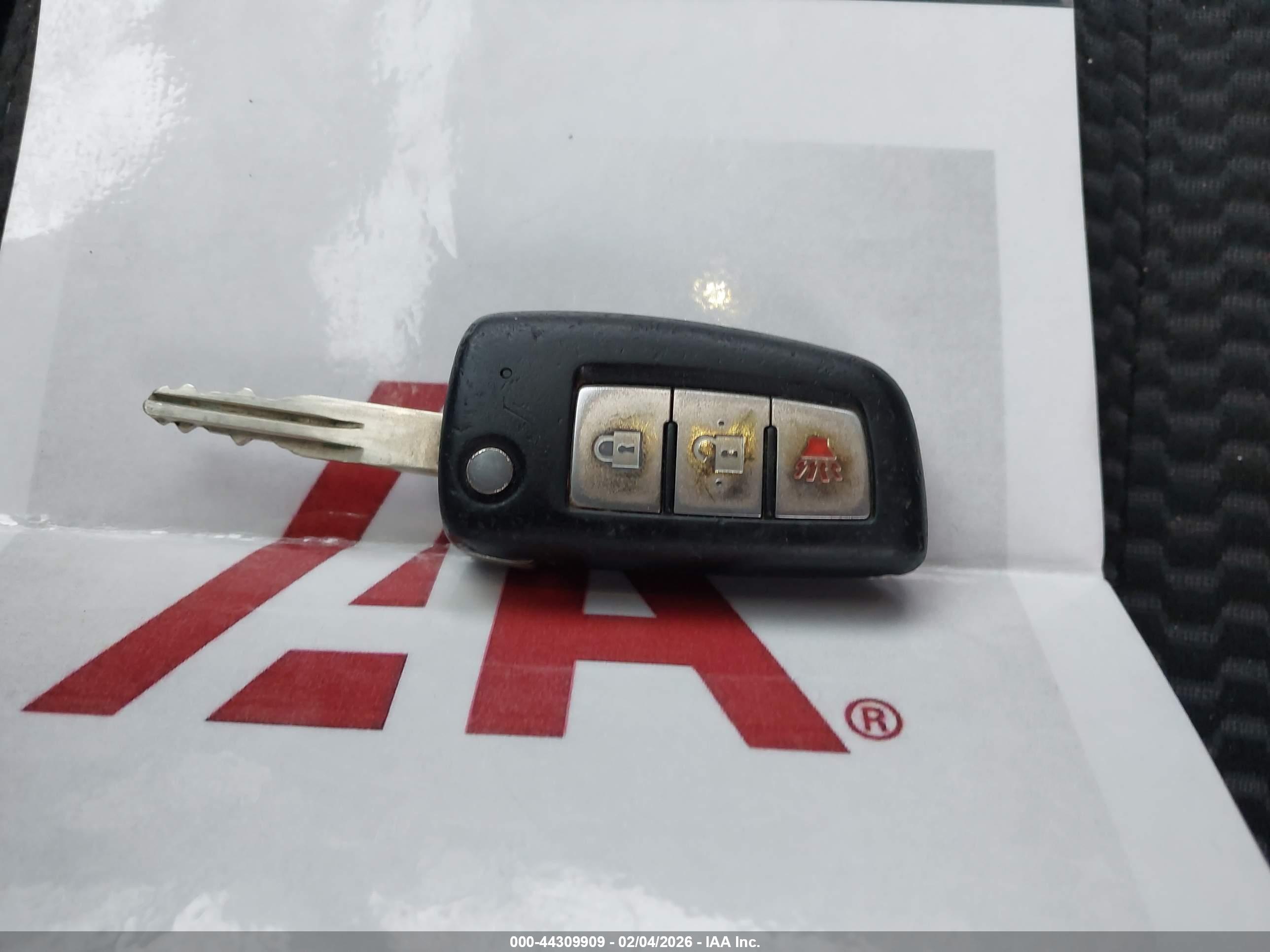 NISSAN ROGUE image 11