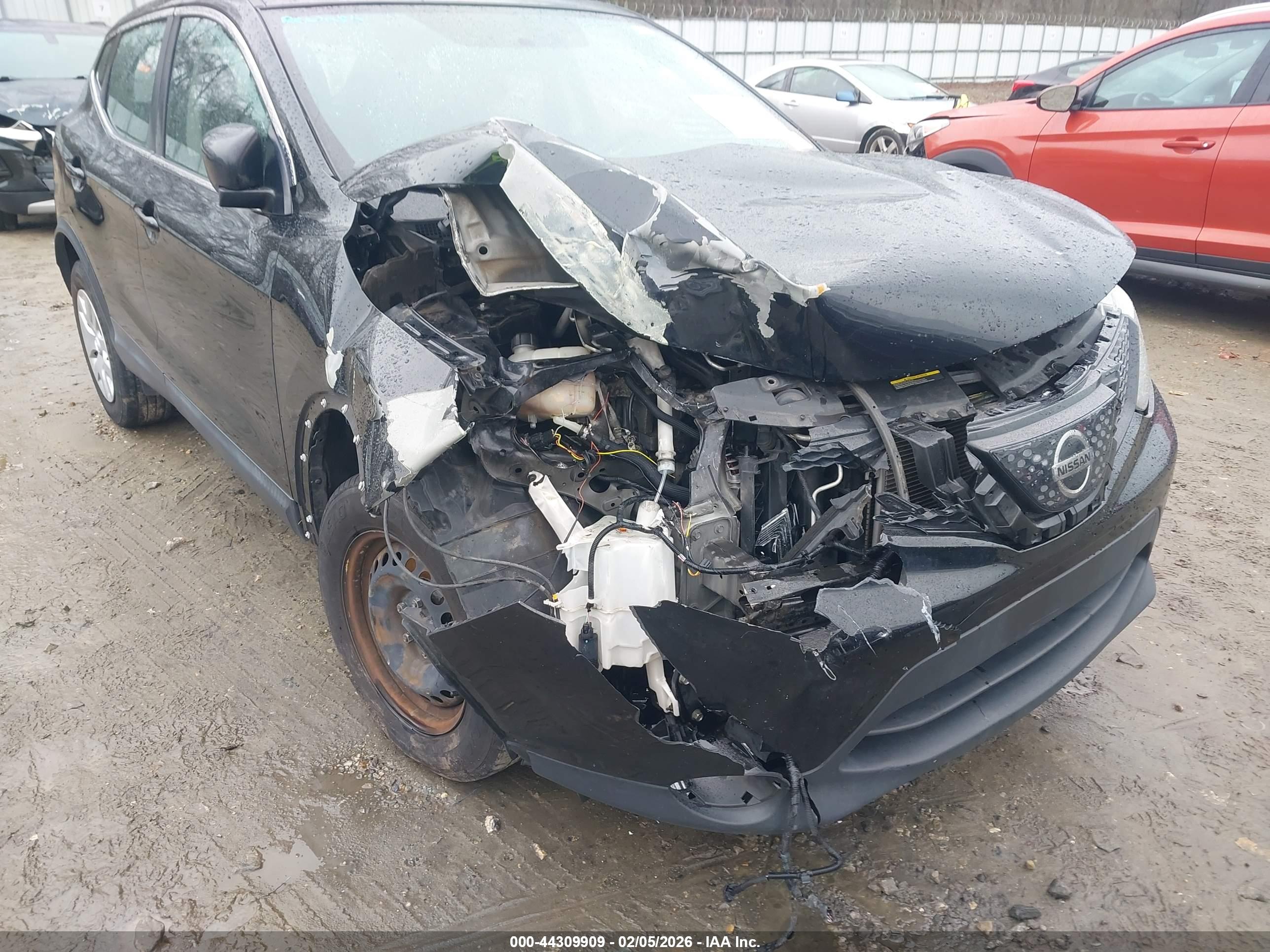 NISSAN ROGUE image 6