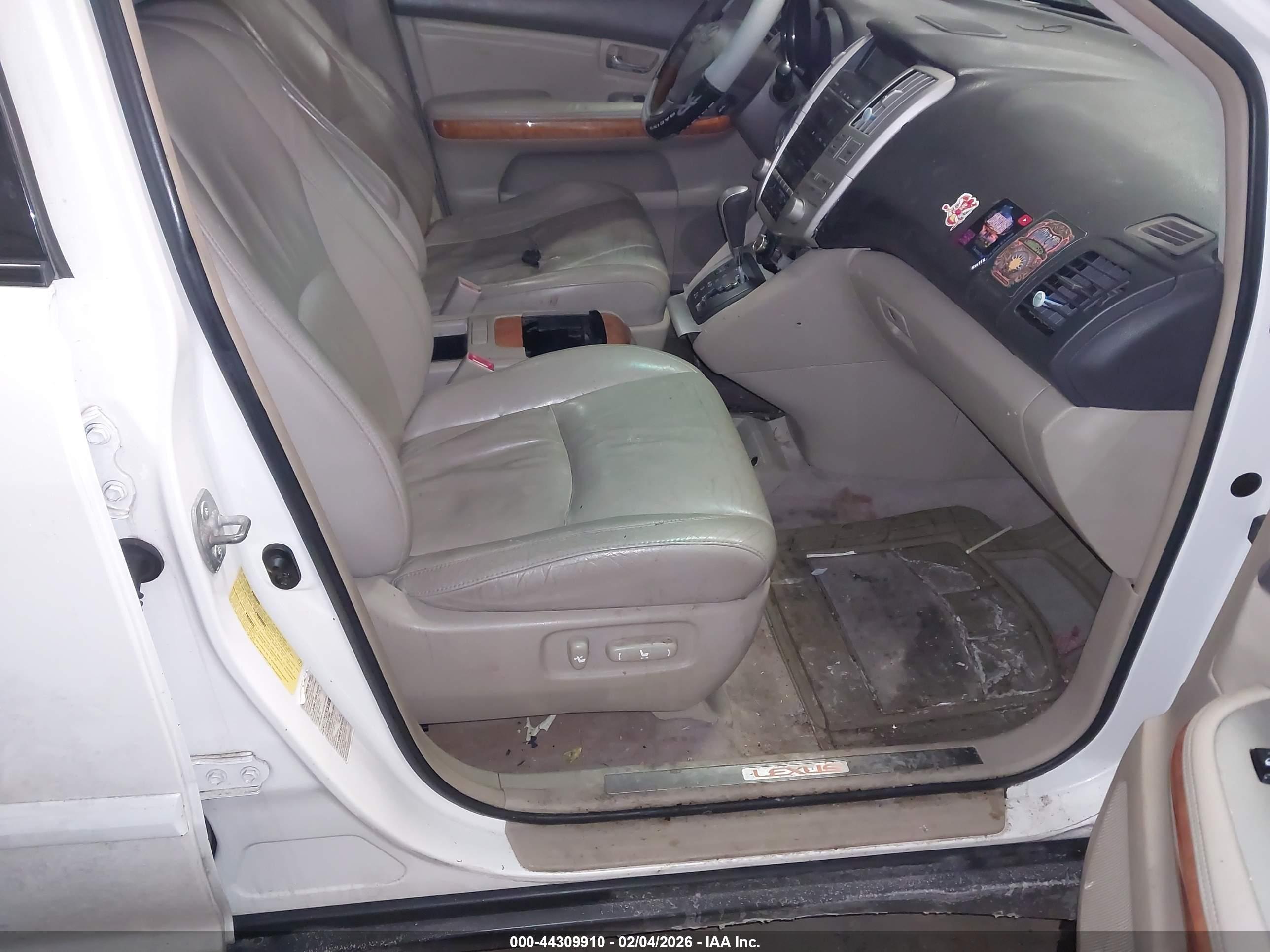 LEXUS RX image 5