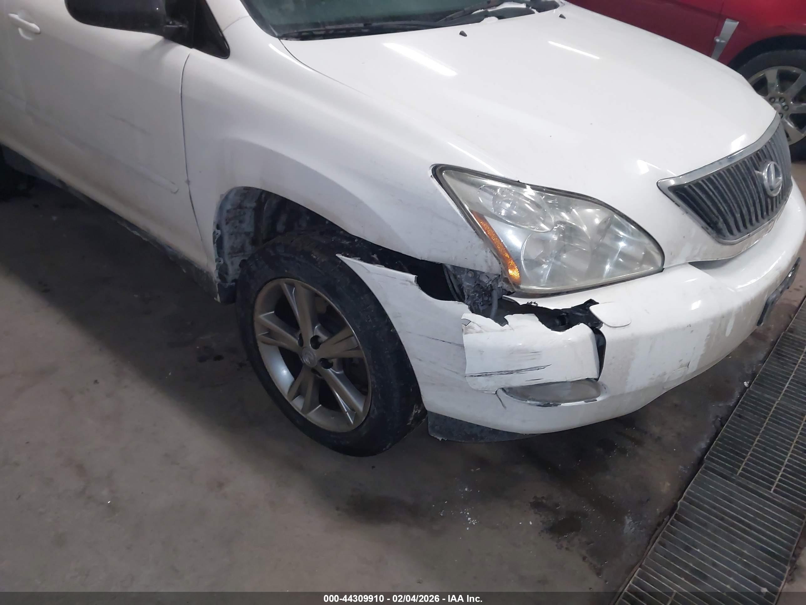 LEXUS RX image 6