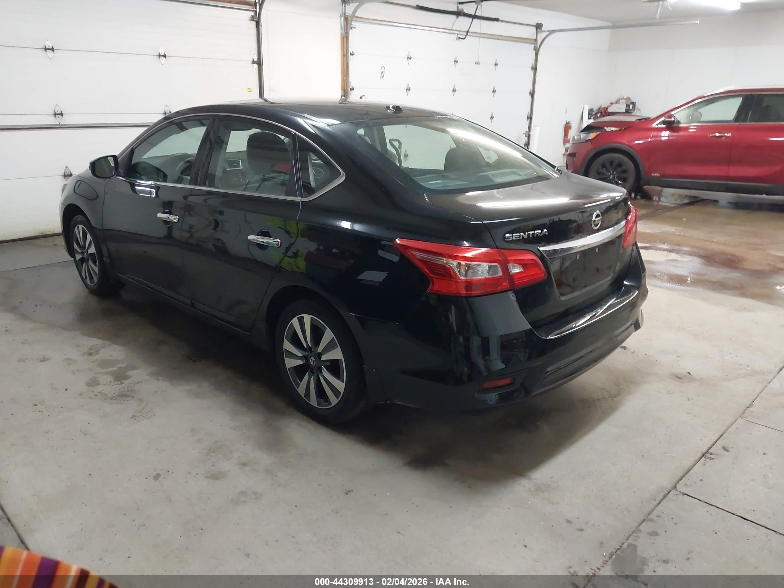 NISSAN SENTRA image 3