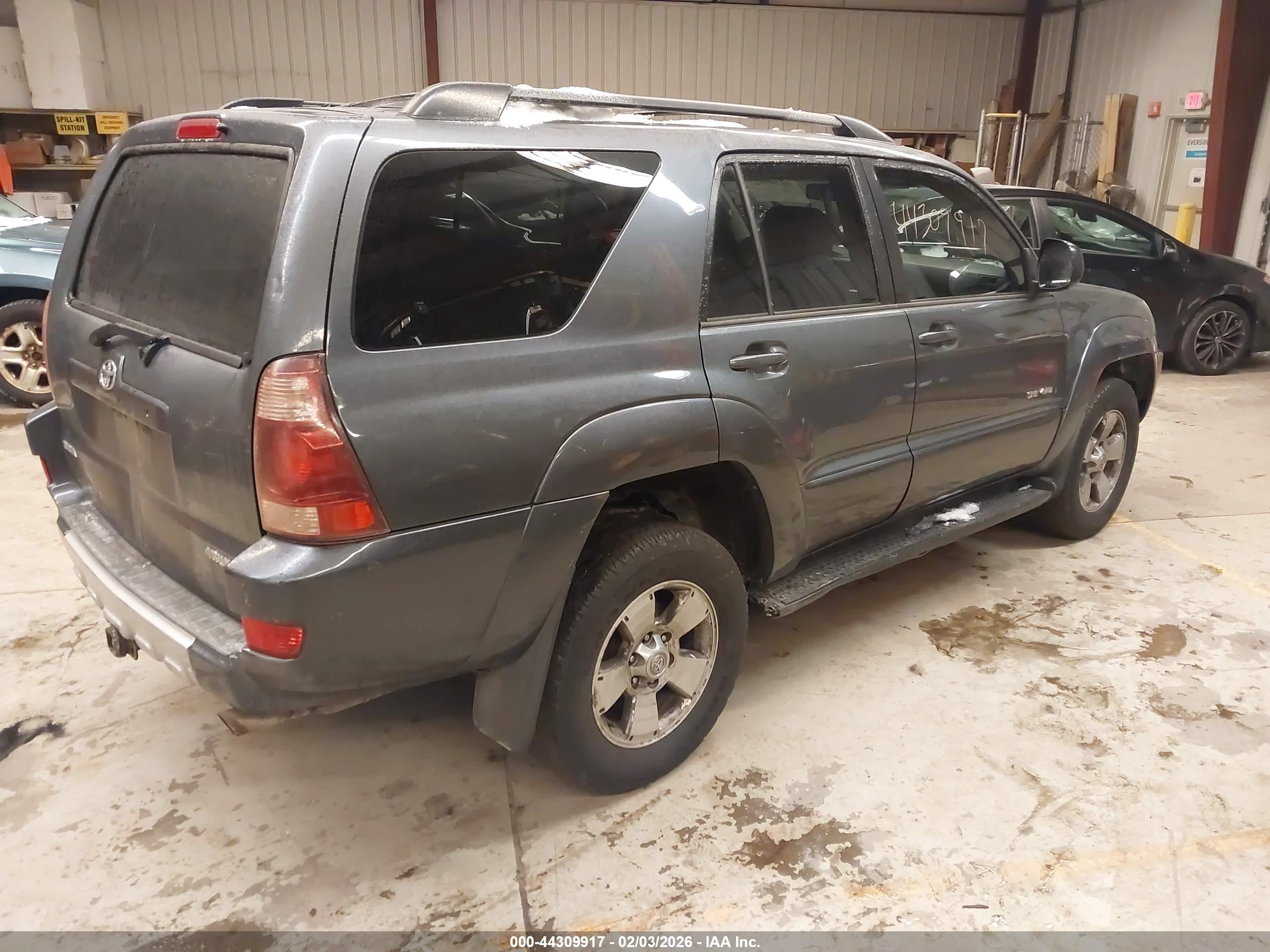 TOYOTA 4RUNNER image 4