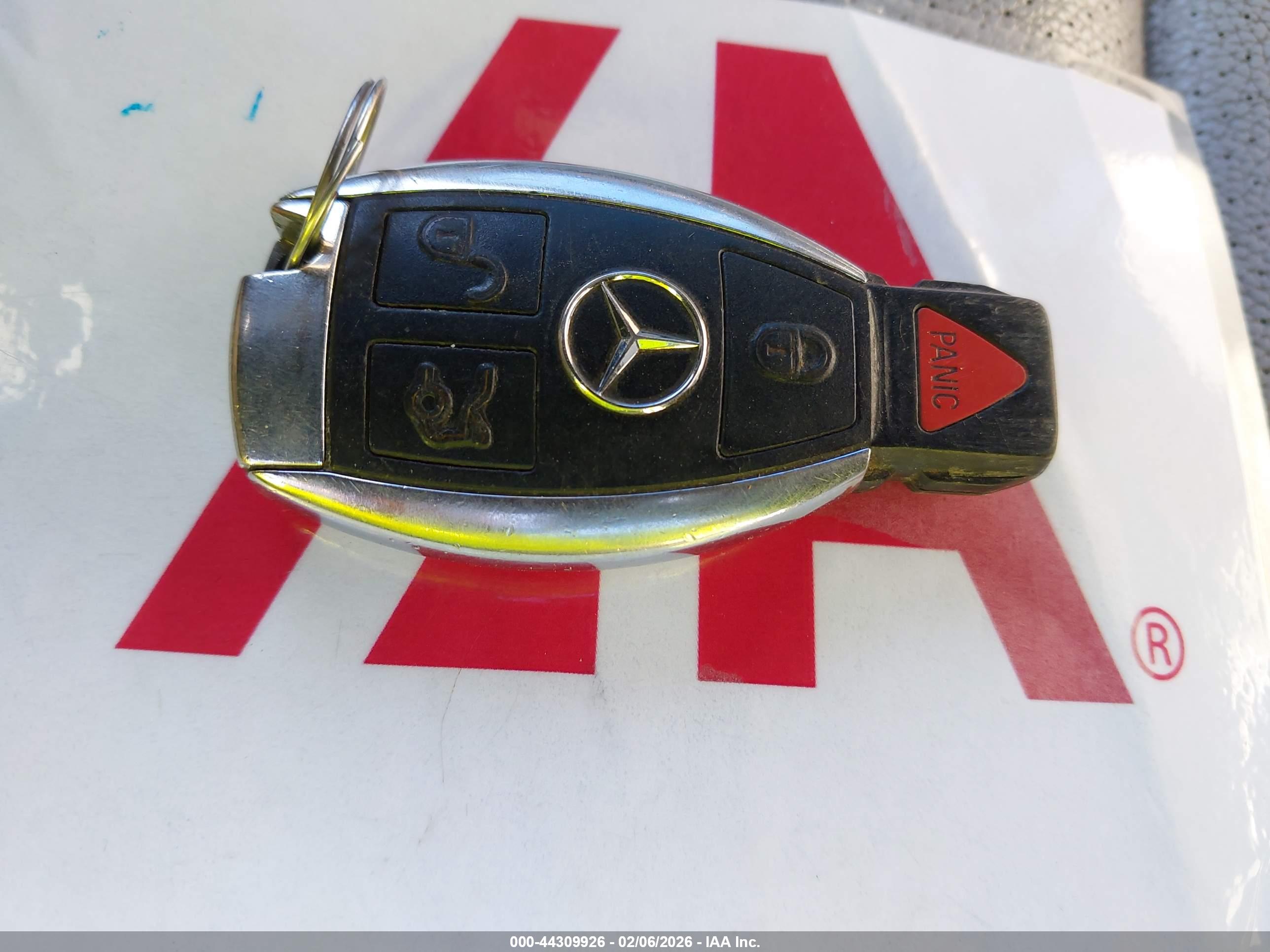 MERCEDES-BENZ C image 11