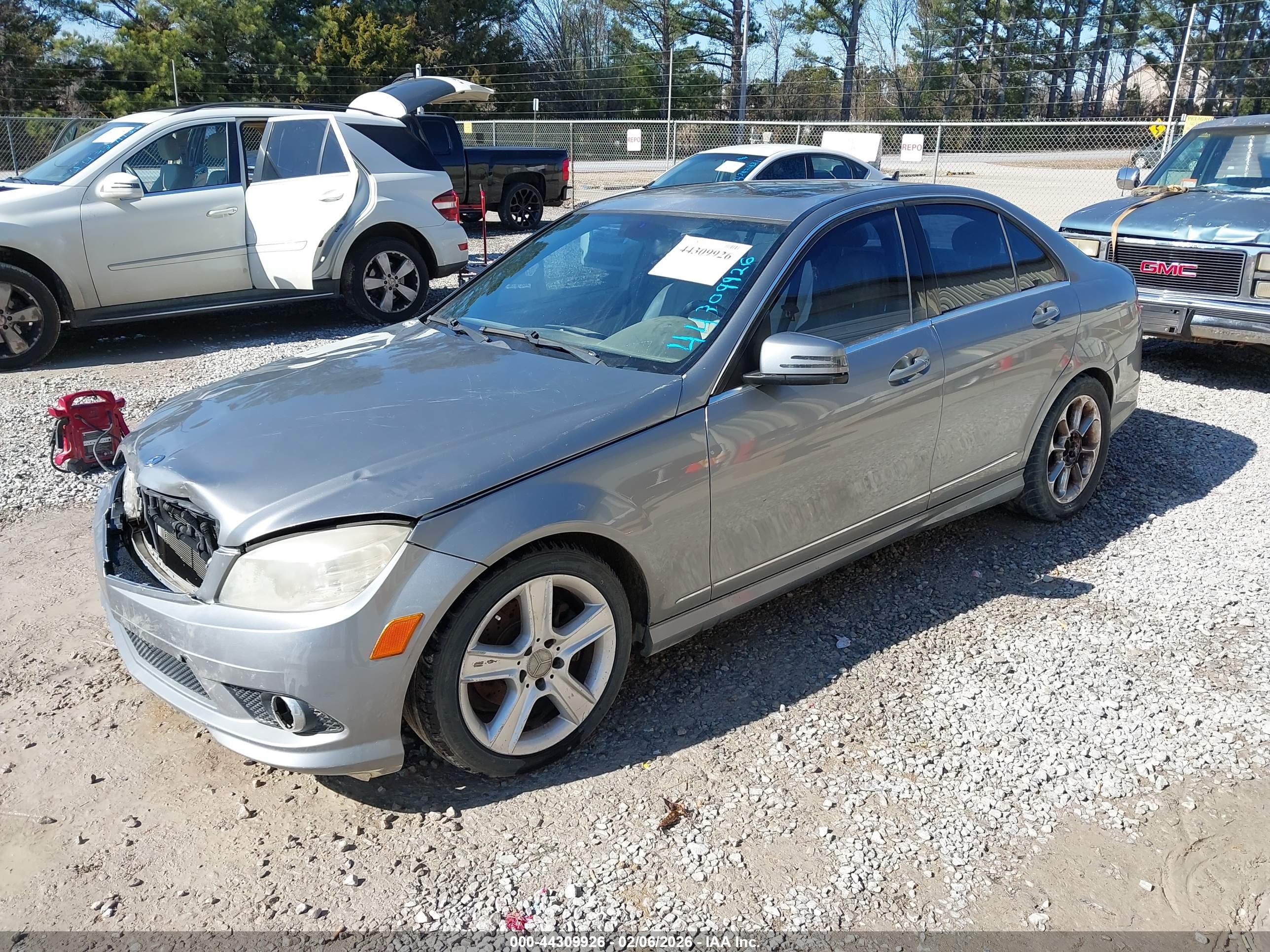 MERCEDES-BENZ C image 2