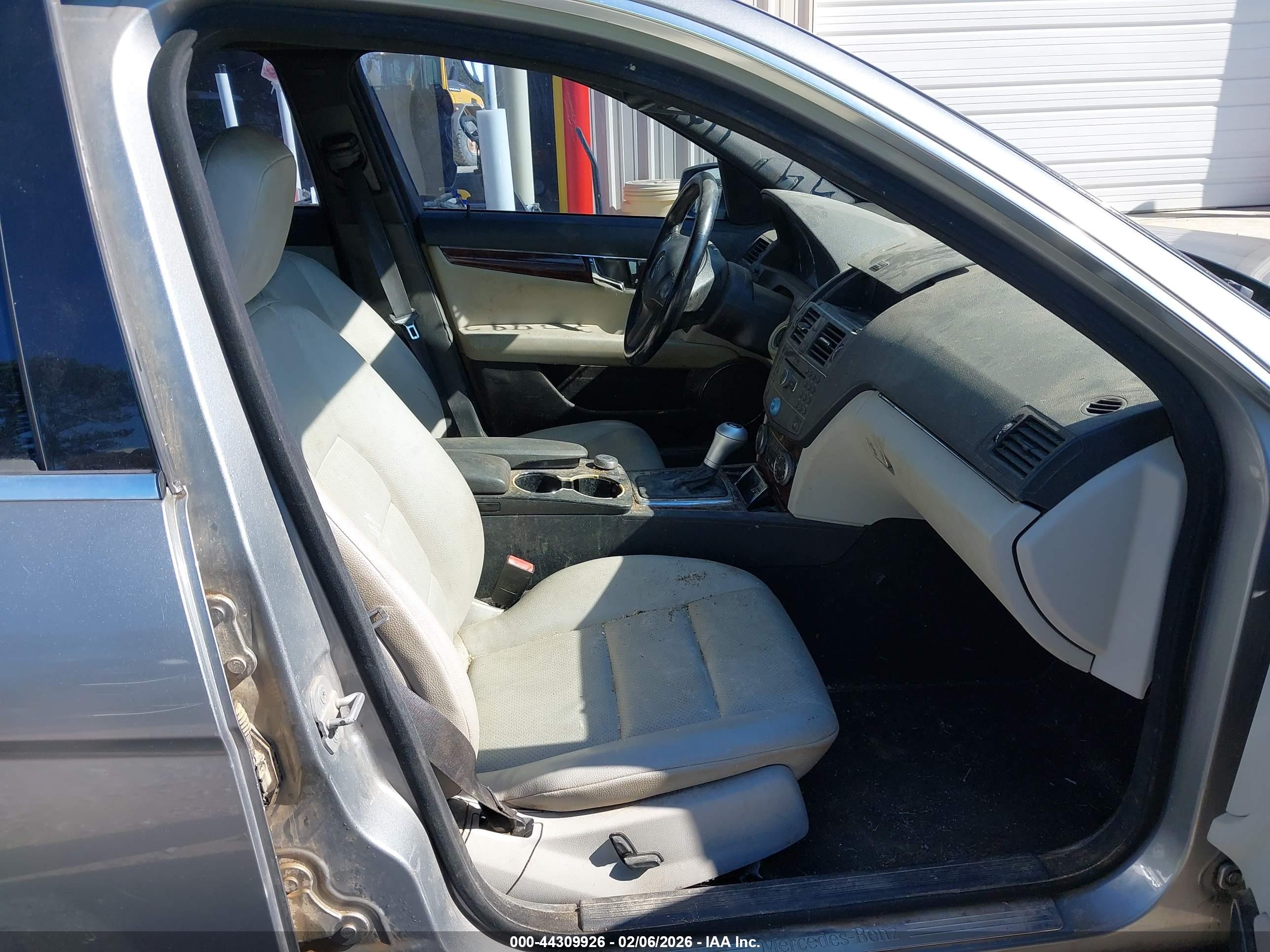 MERCEDES-BENZ C image 5