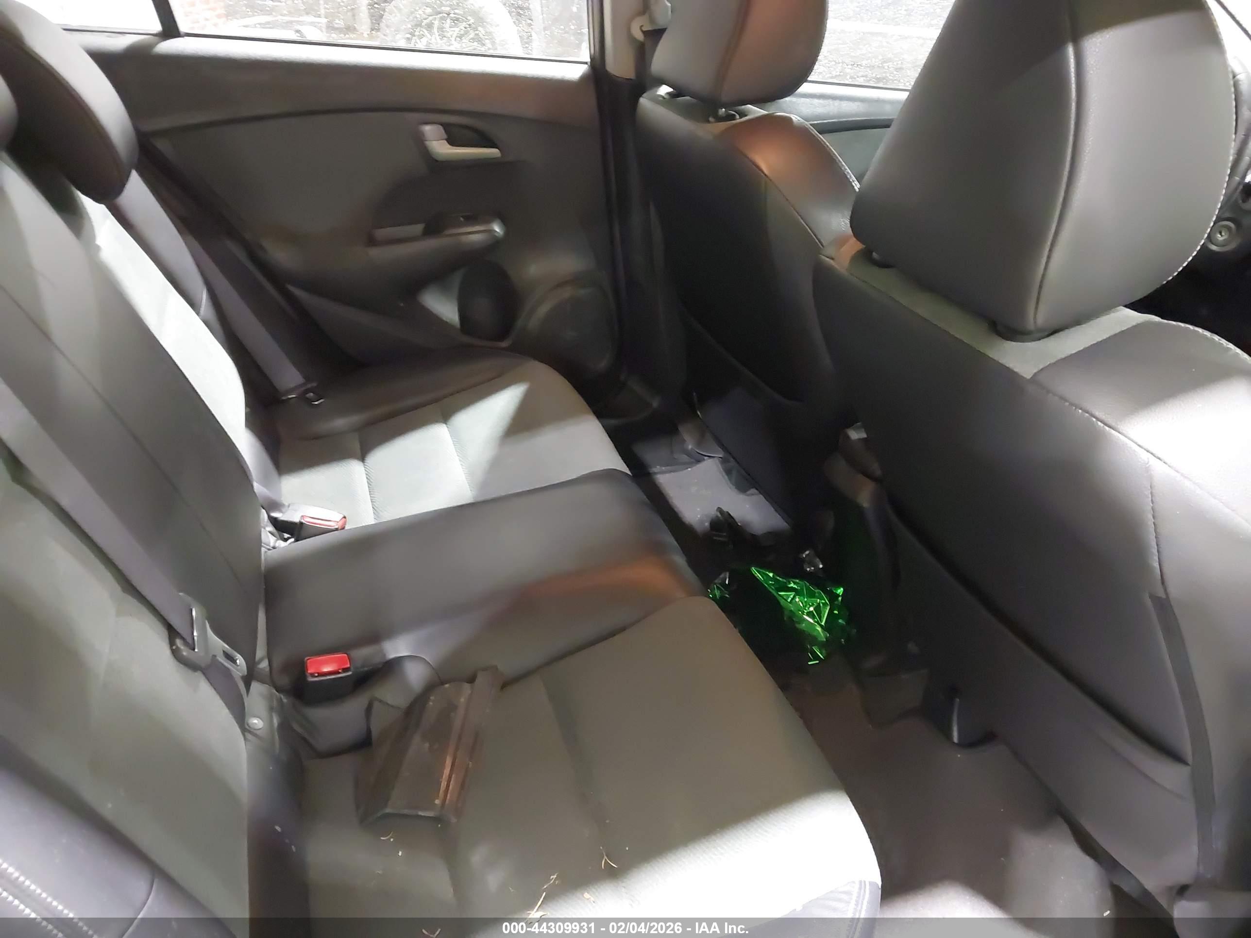 HONDA INSIGHT image 8