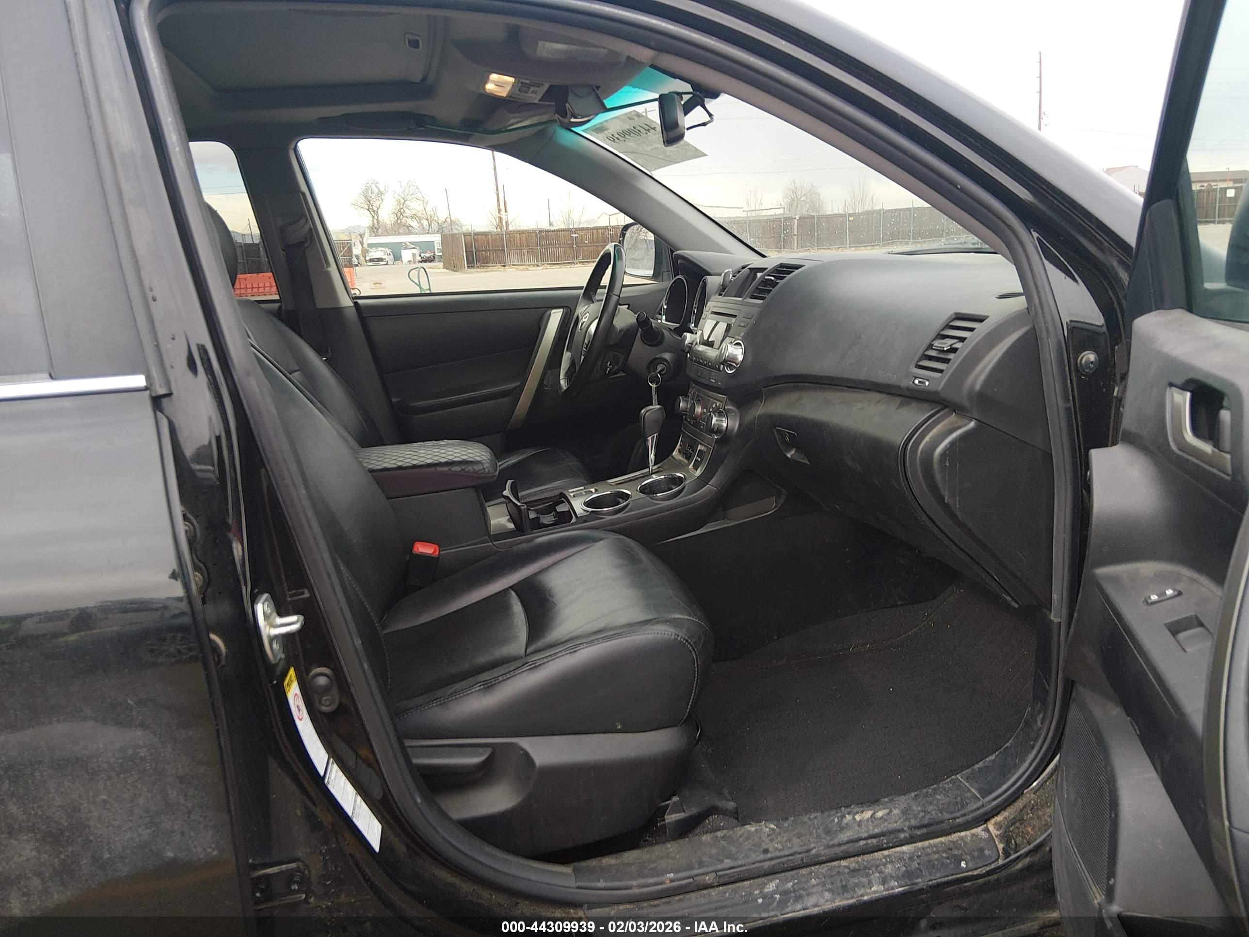 TOYOTA HIGHLANDER image 5