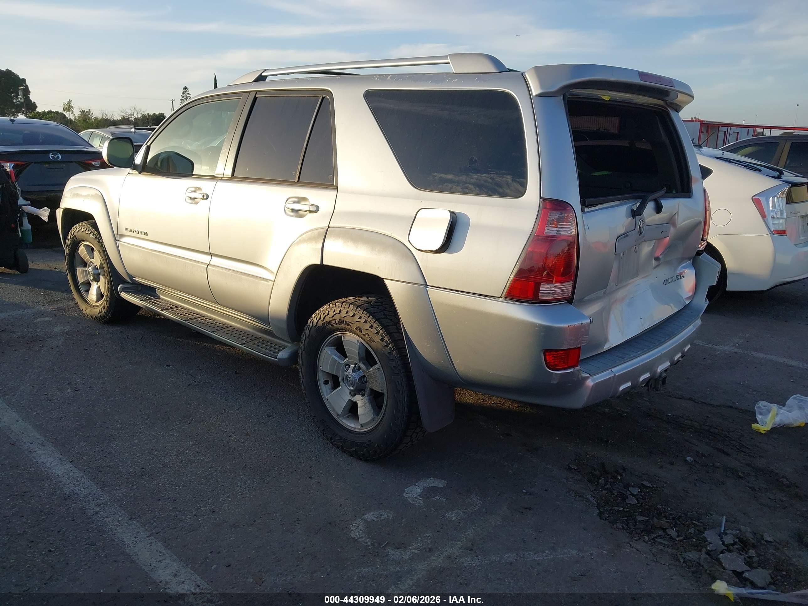 TOYOTA 4RUNNER image 3