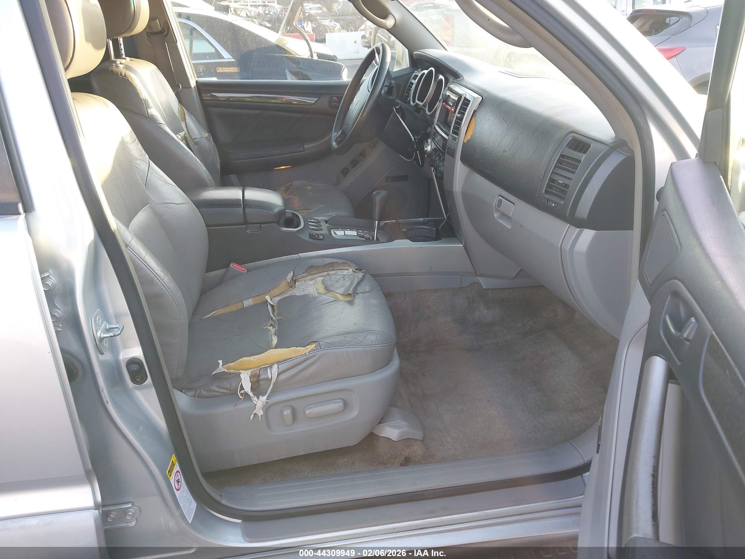 TOYOTA 4RUNNER image 5