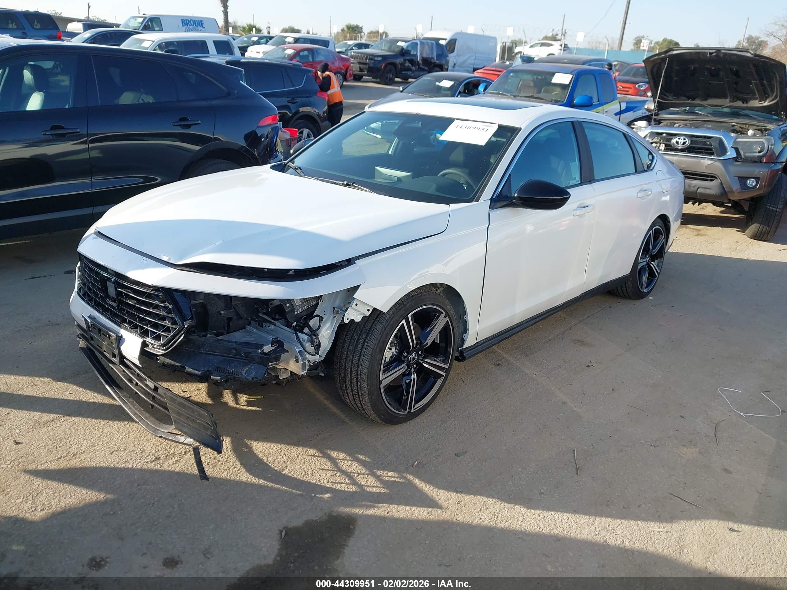 HONDA ACCORD image 2