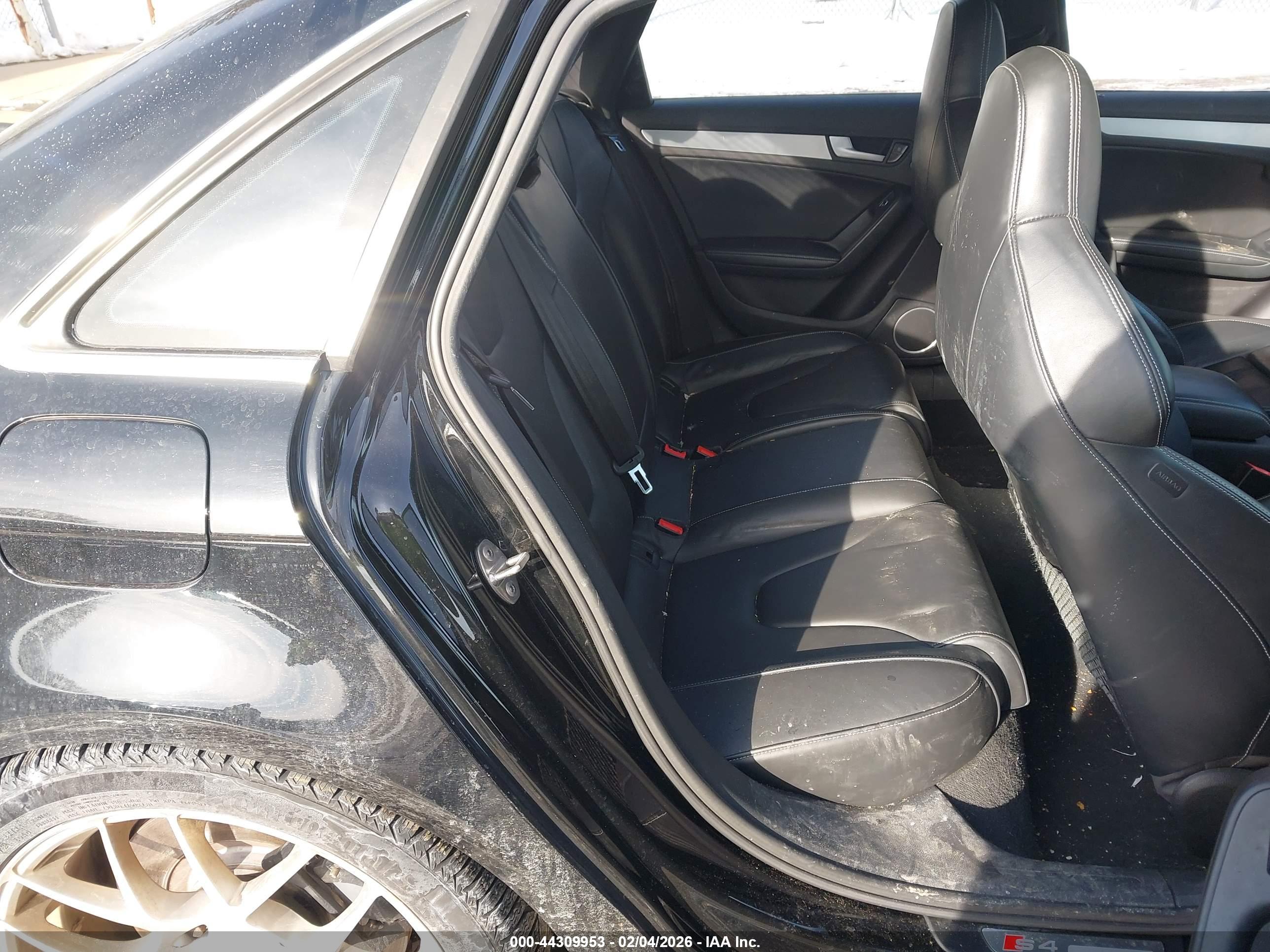 AUDI S4 image 8