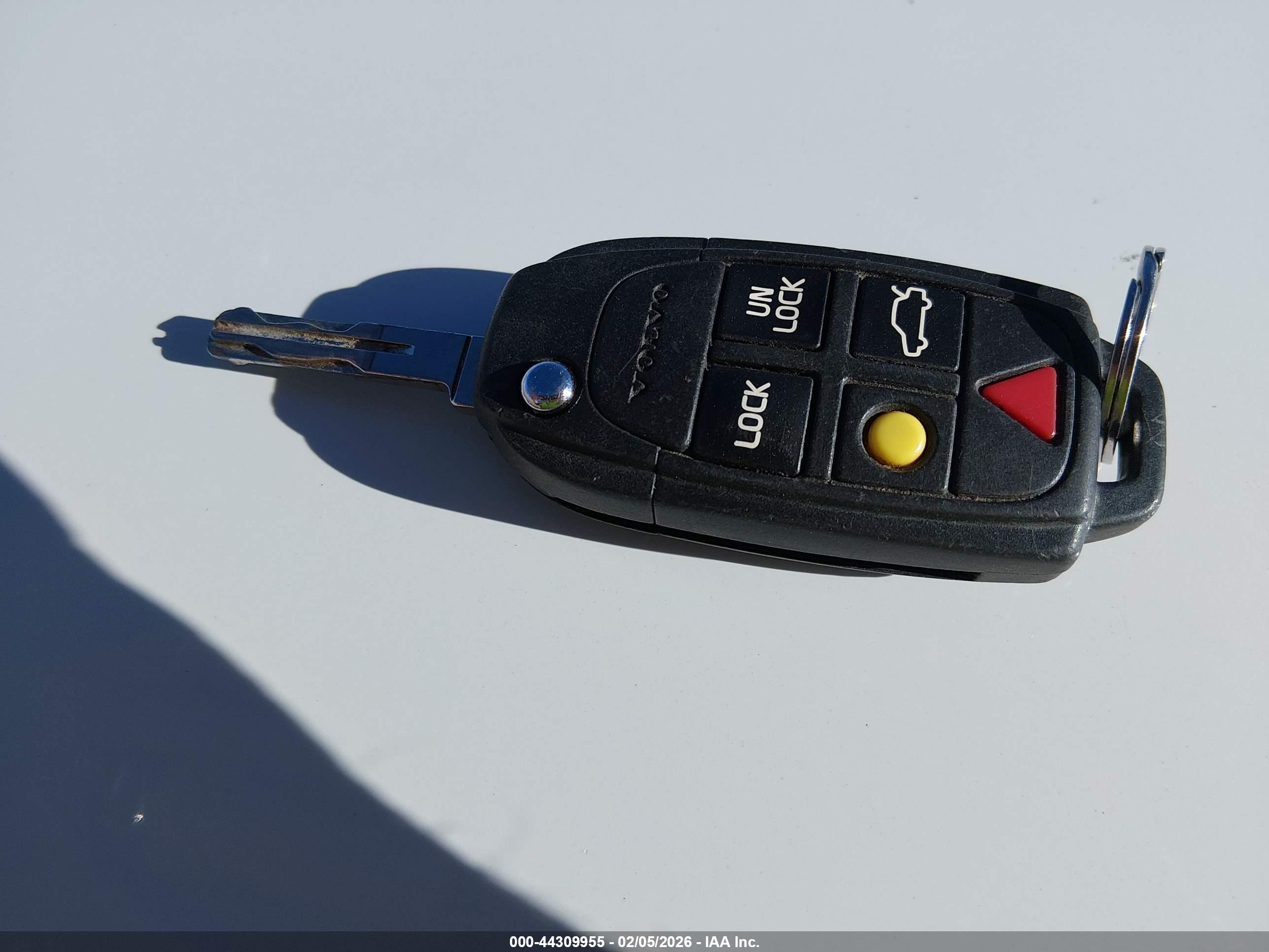 VOLVO XC90 image 11
