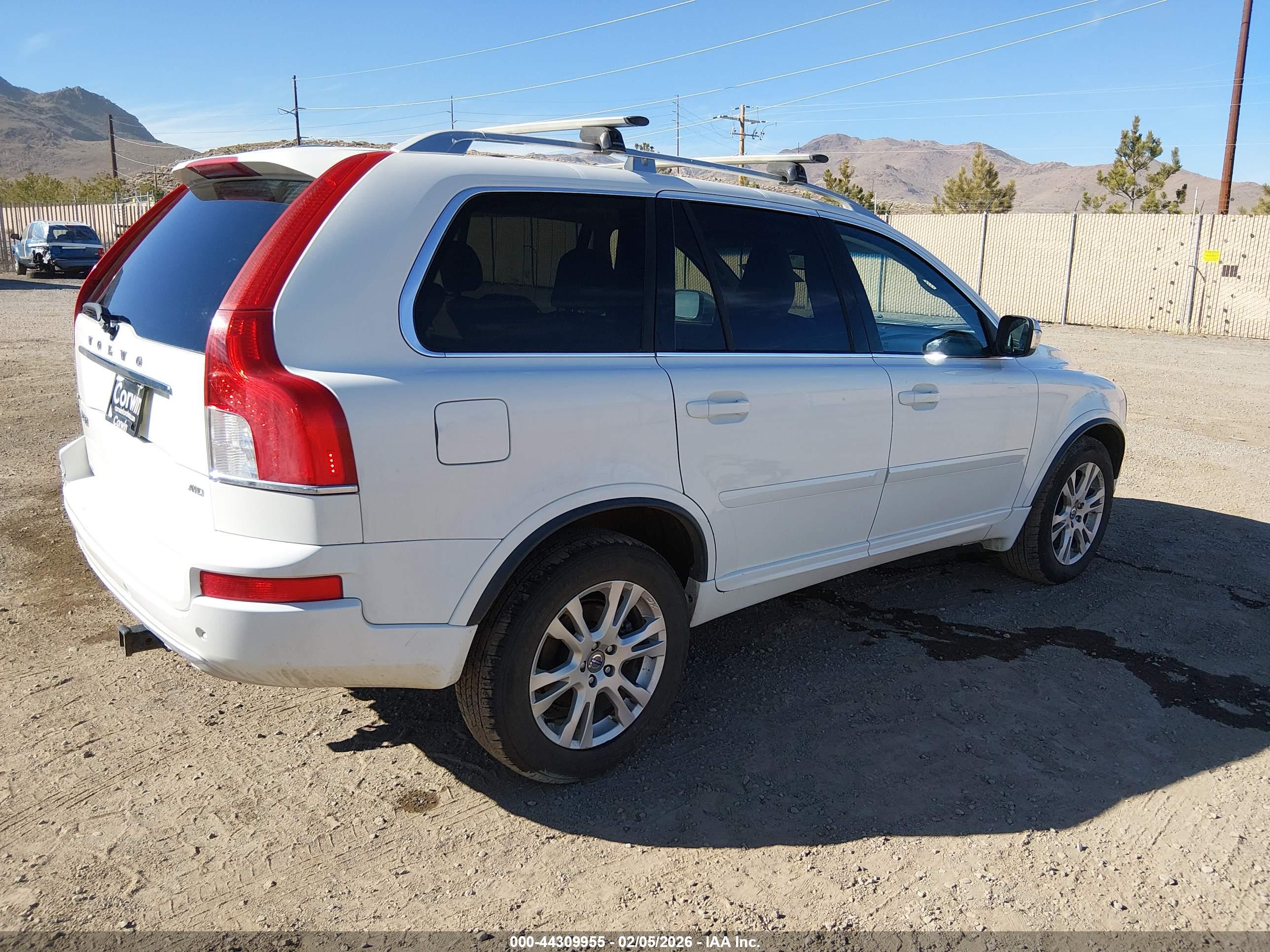 VOLVO XC90 image 4