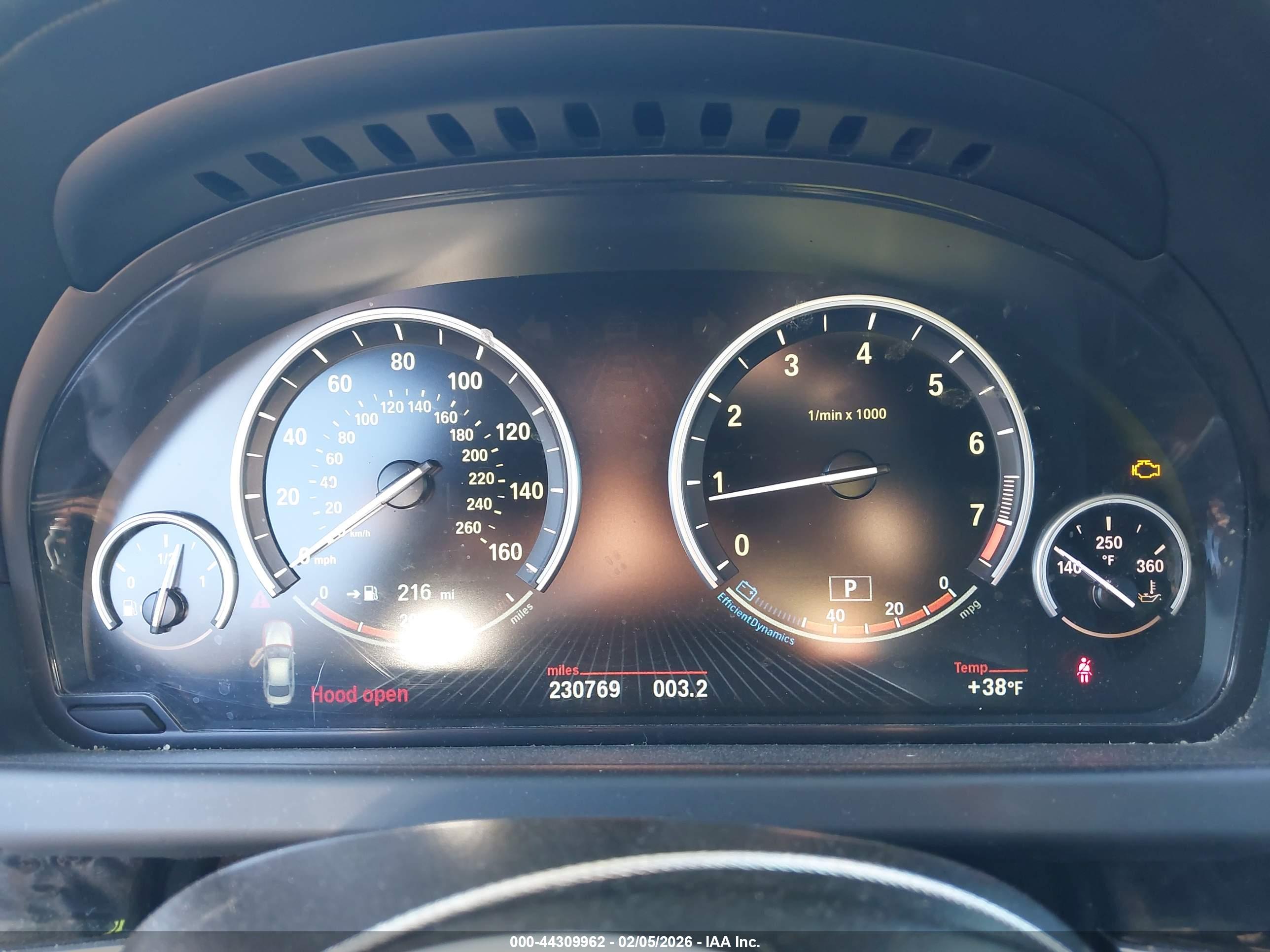 BMW 650I image 7