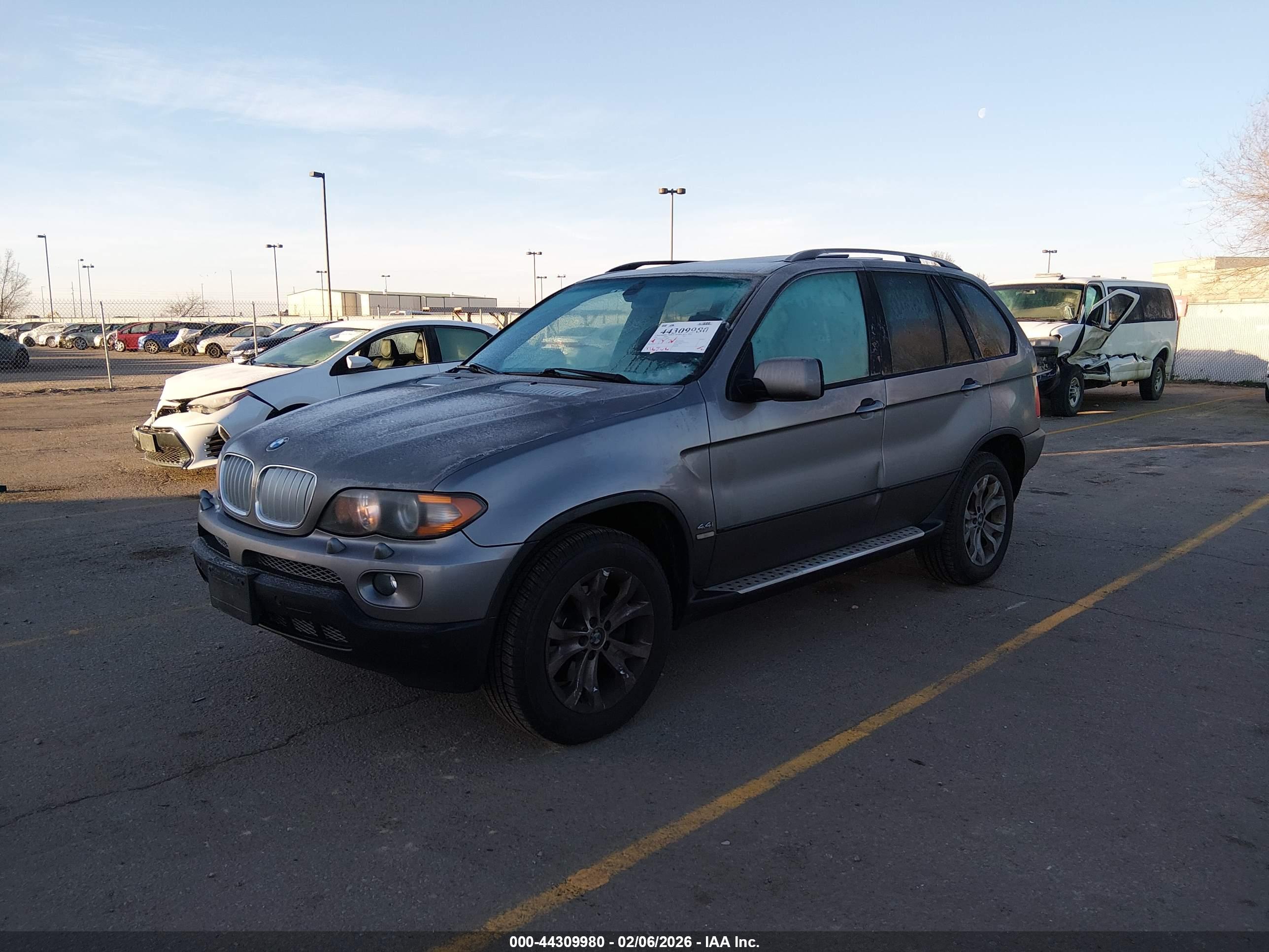 BMW X5 image 2