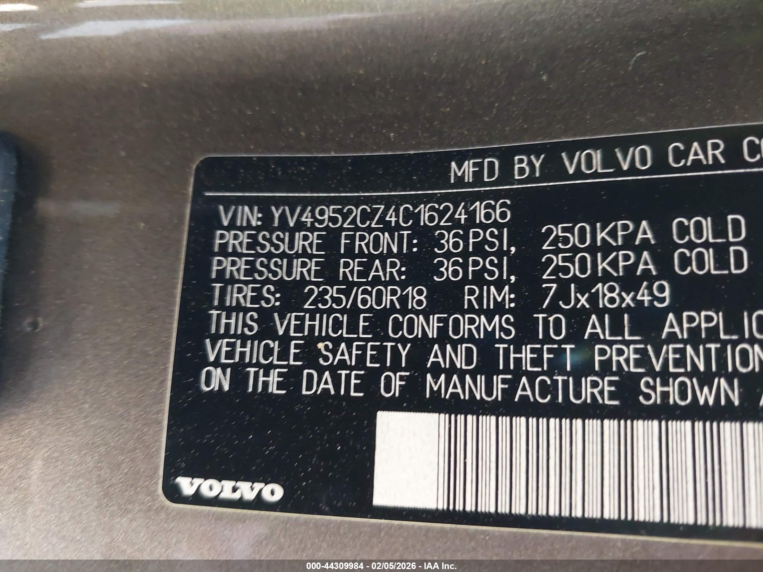 VOLVO XC90 image 9