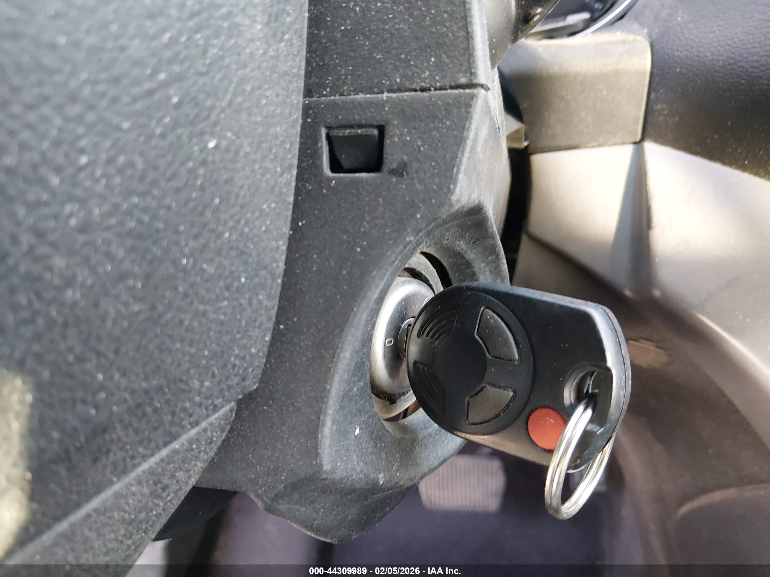 FORD ESCAPE image 11
