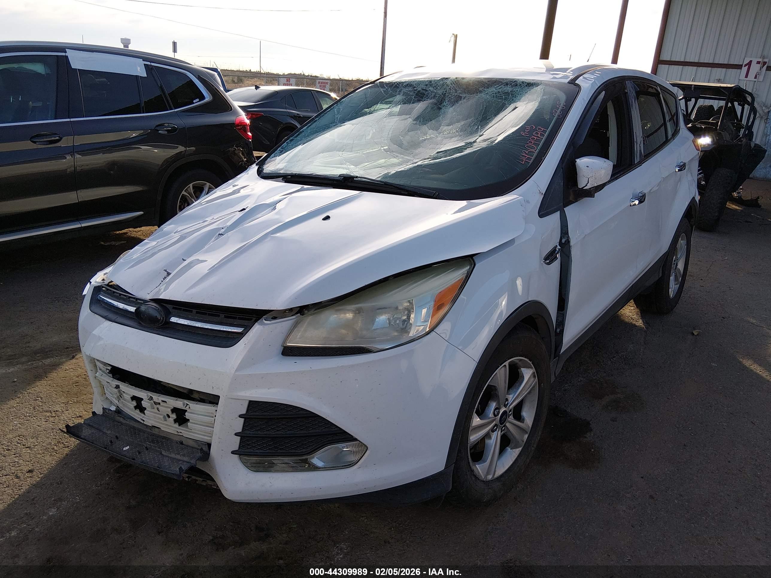 FORD ESCAPE image 2