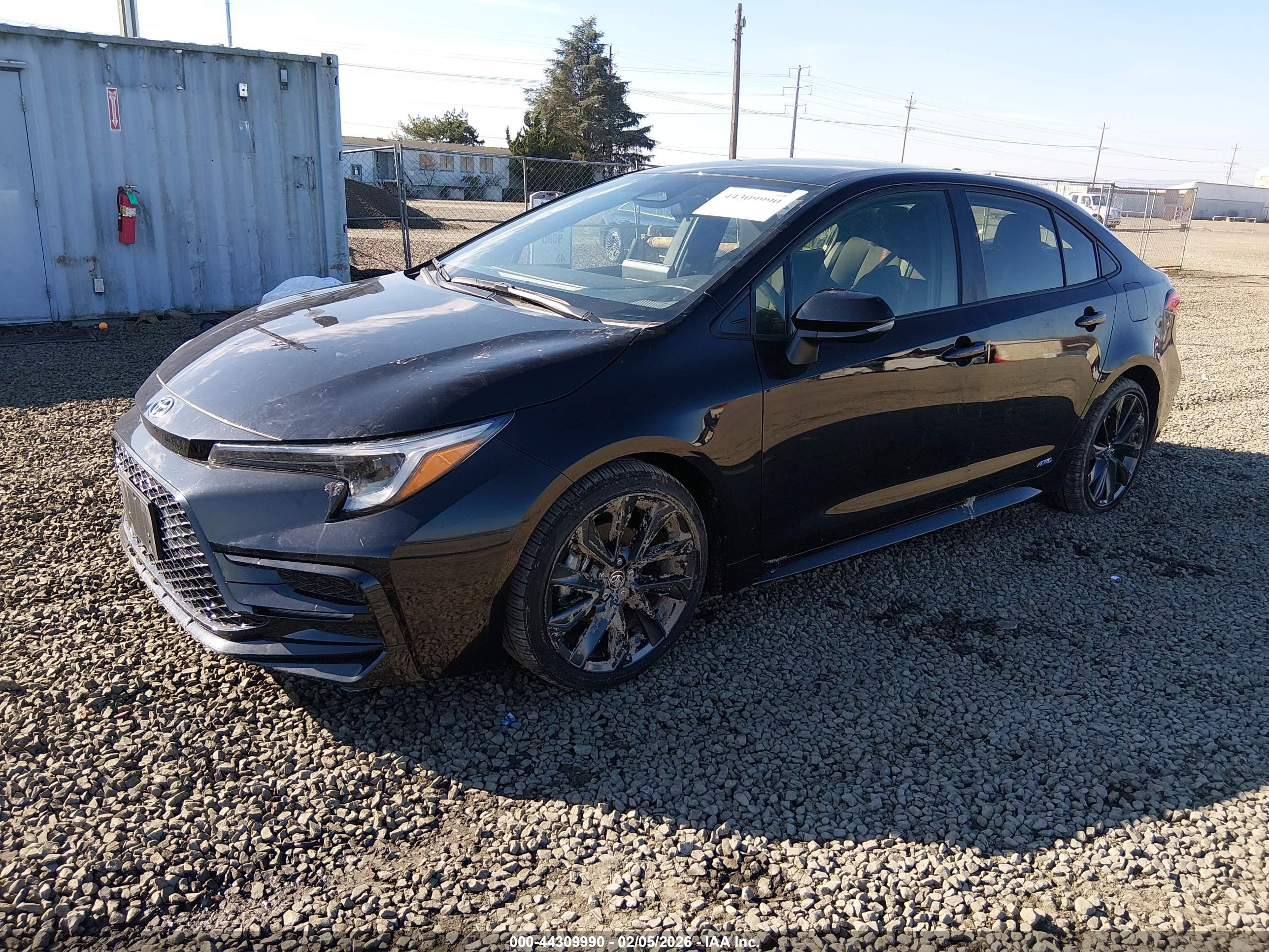TOYOTA COROLLA image 2