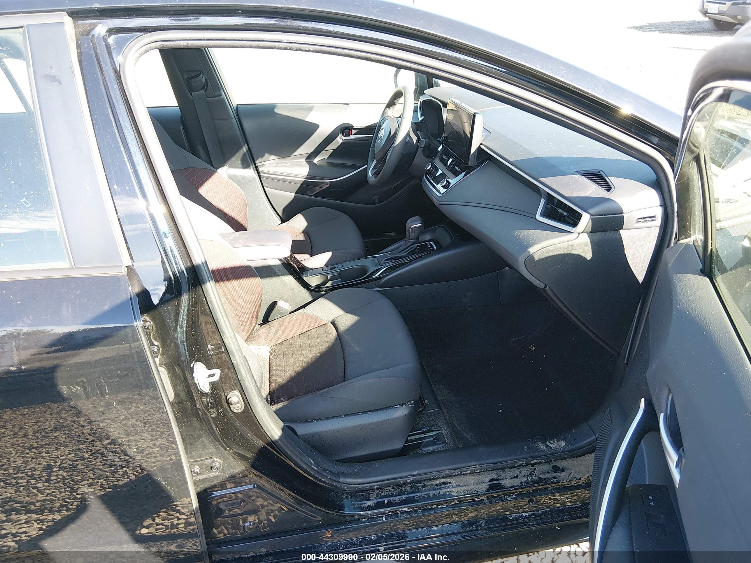 TOYOTA COROLLA image 5