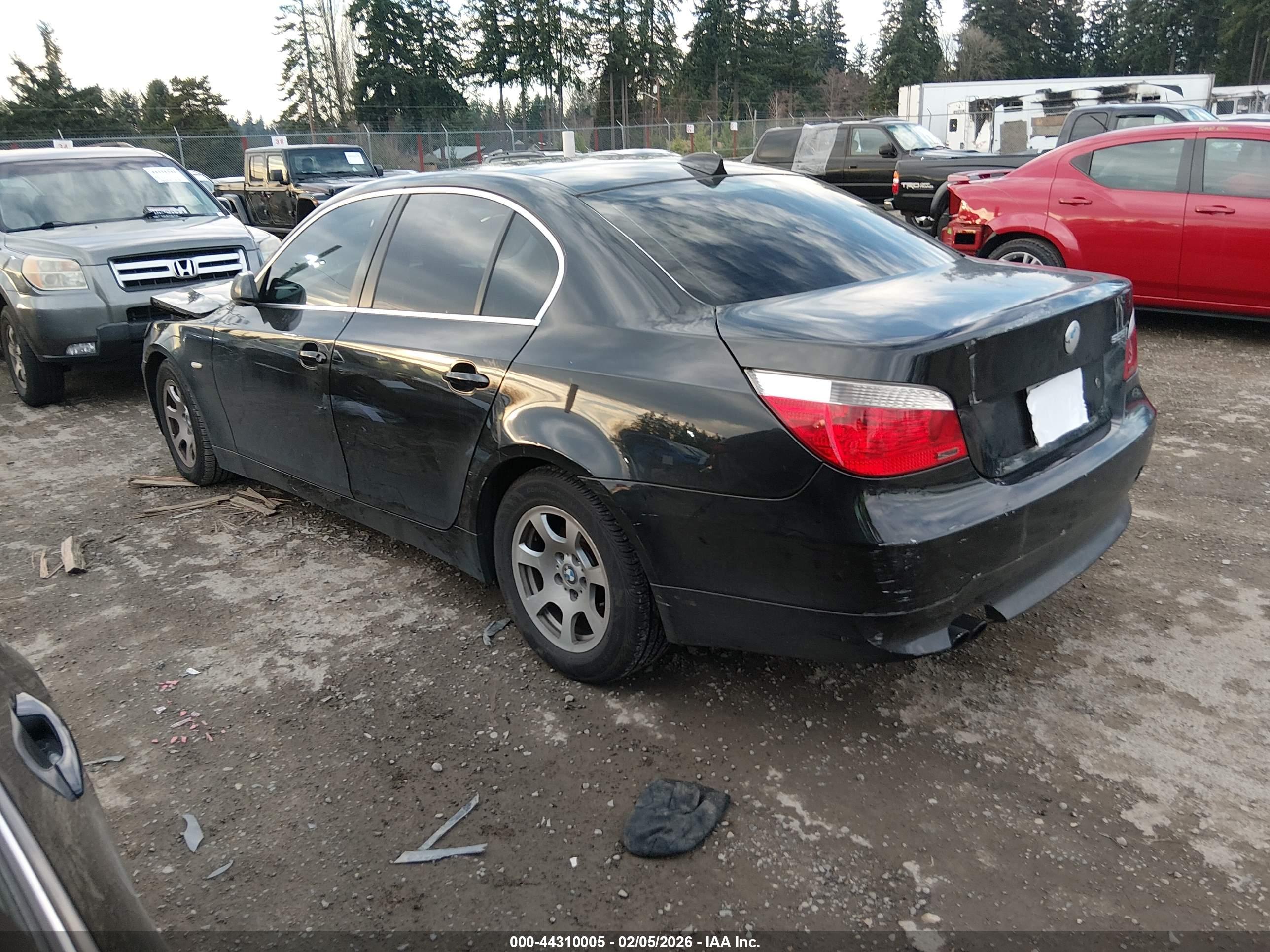 BMW 525I image 3